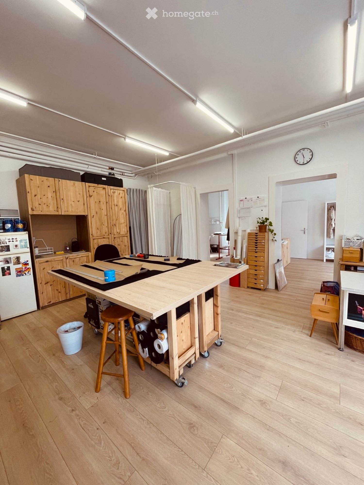 1 room single room