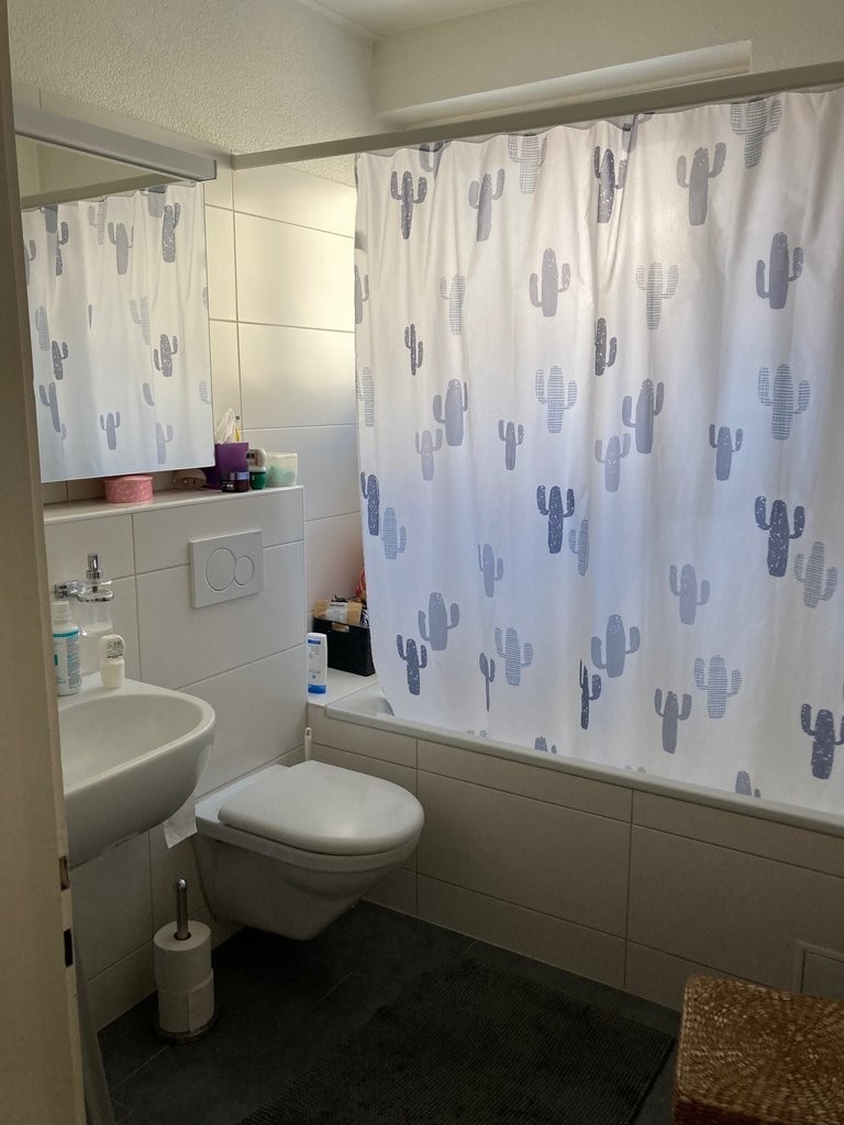 5 rooms apartment