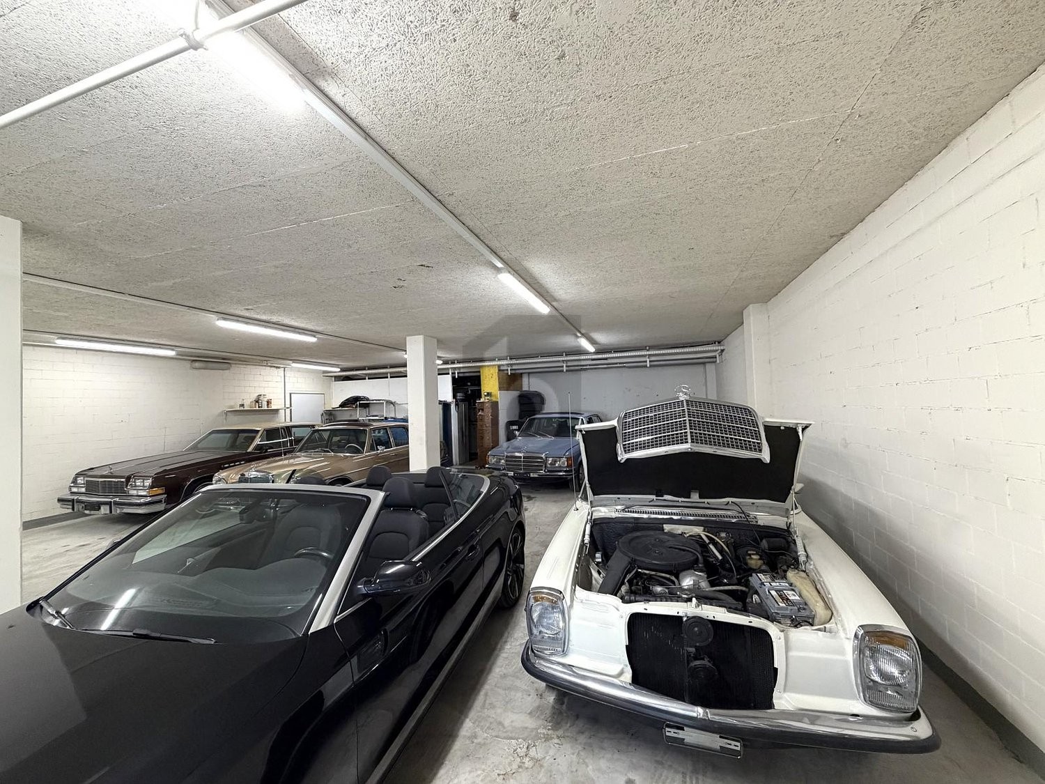 350m² atelier, photo 3 of 3
