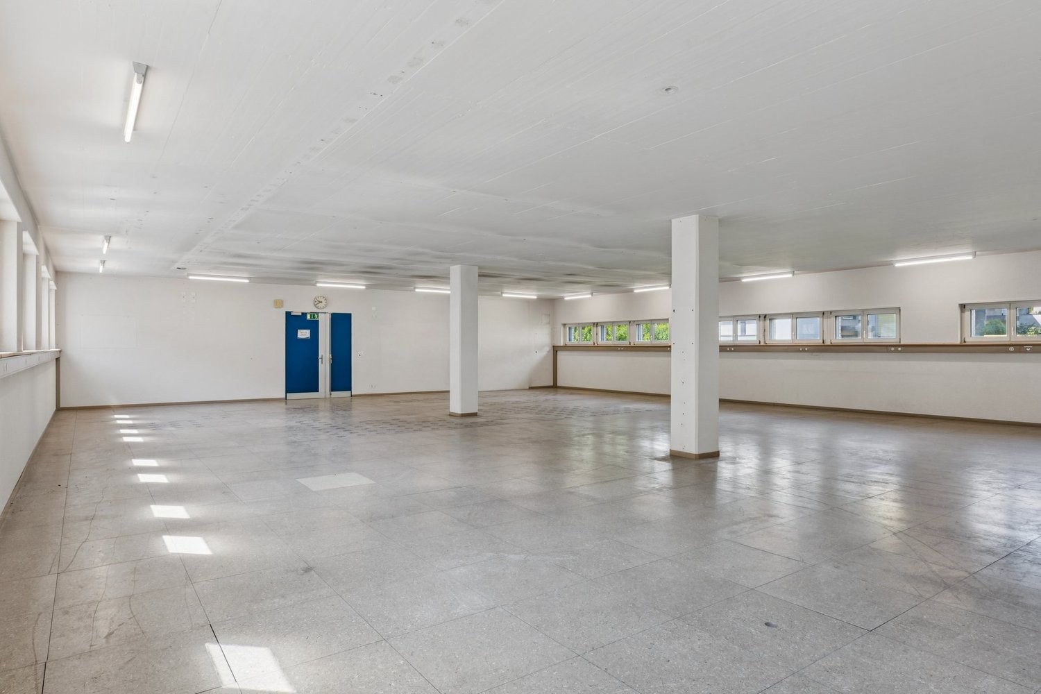 203m² storage room, photo 10 of 10