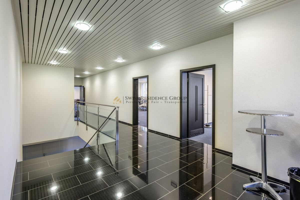 378m² commercial