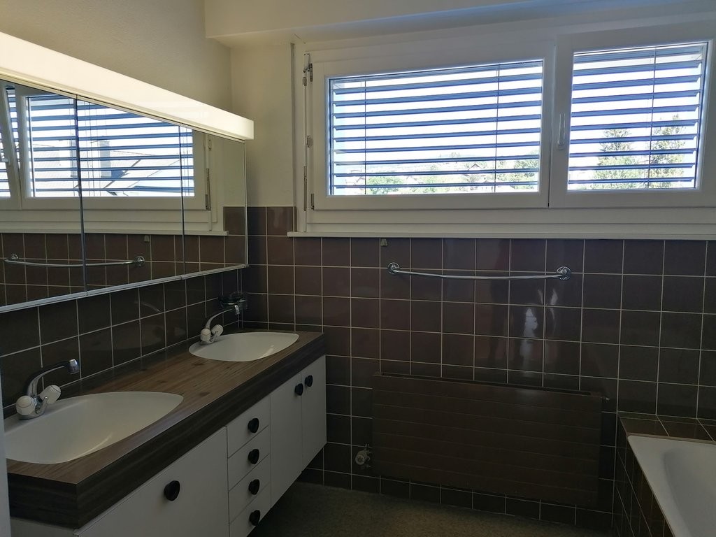 5 rooms apartment