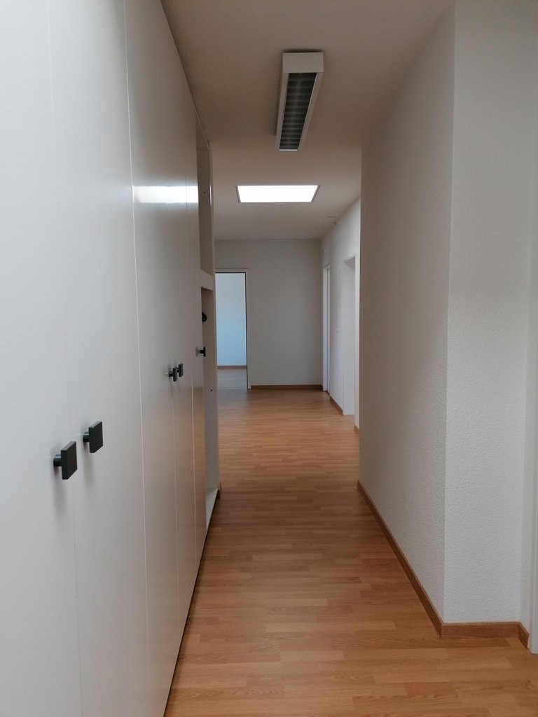5 rooms apartment