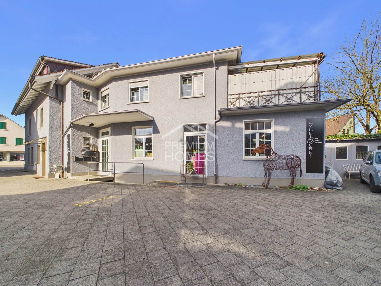 140m² commercial, photo 1 of 10