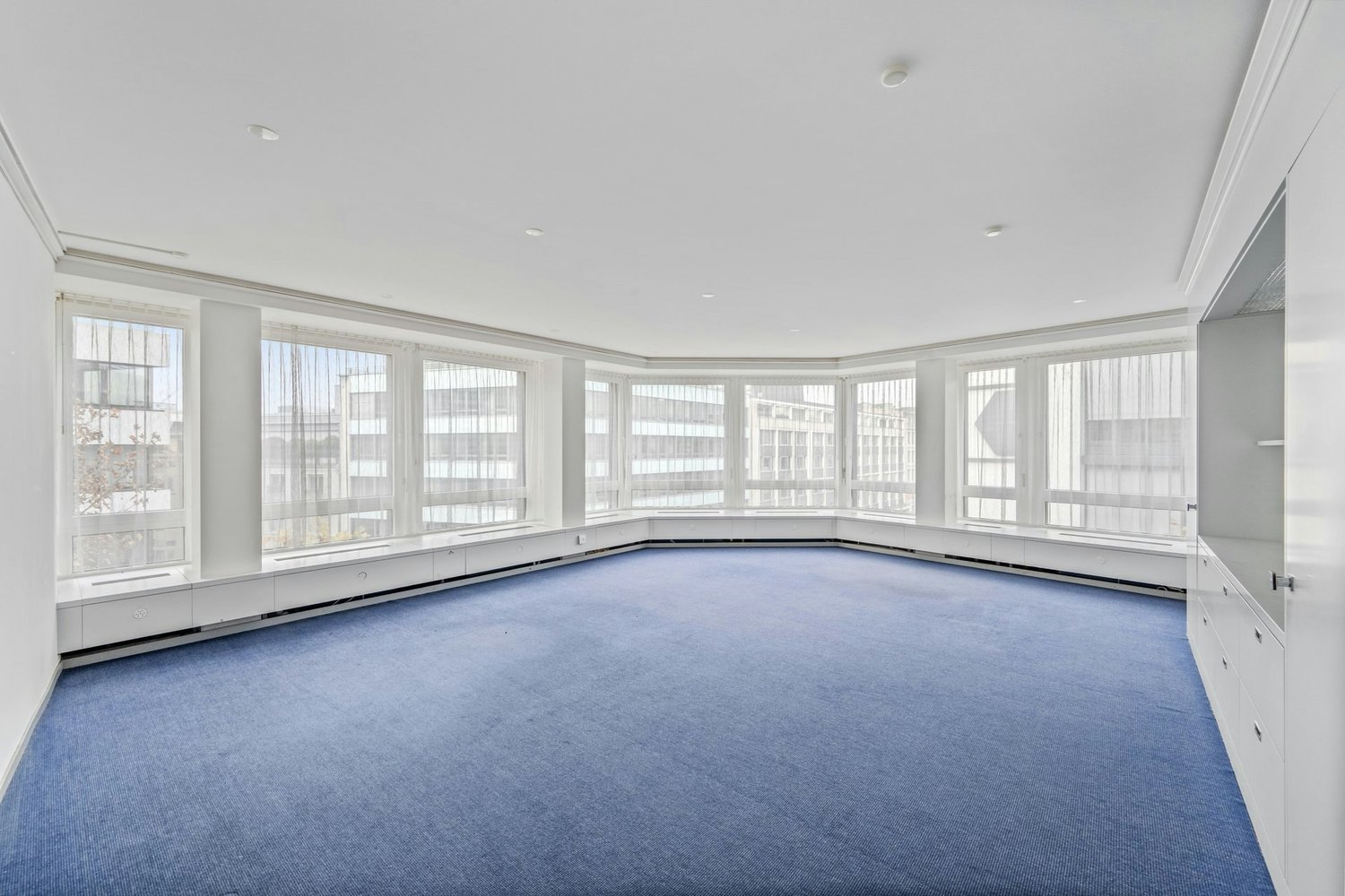 322m² office, foto 3 di 10