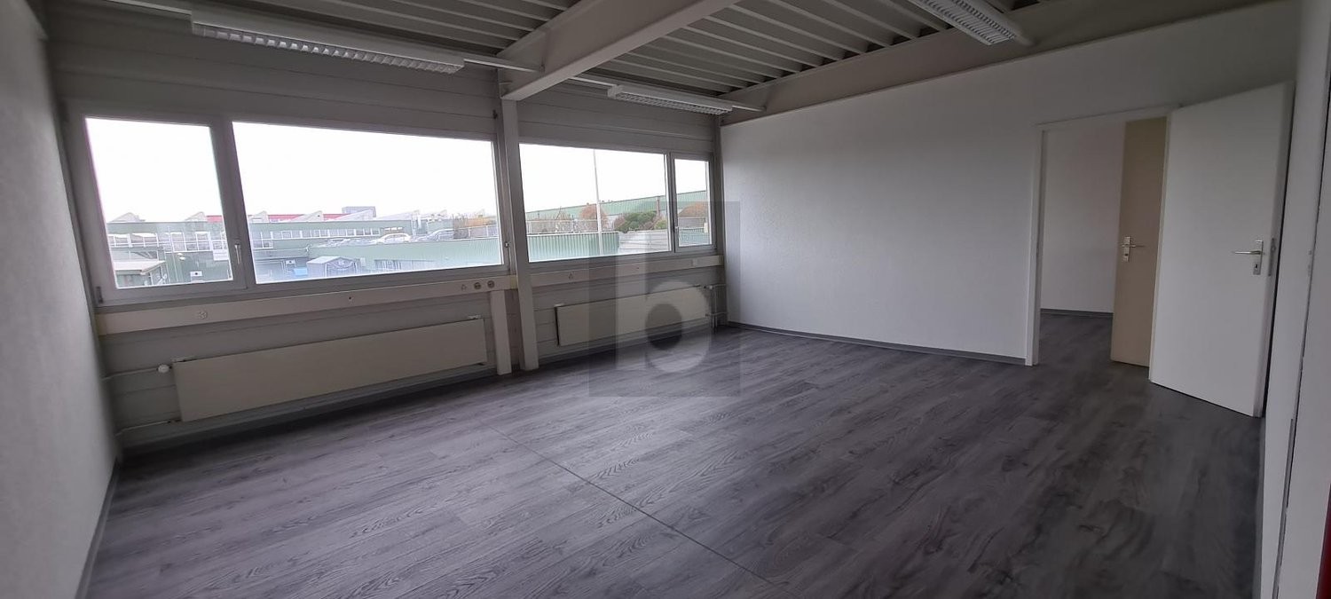 144m² office