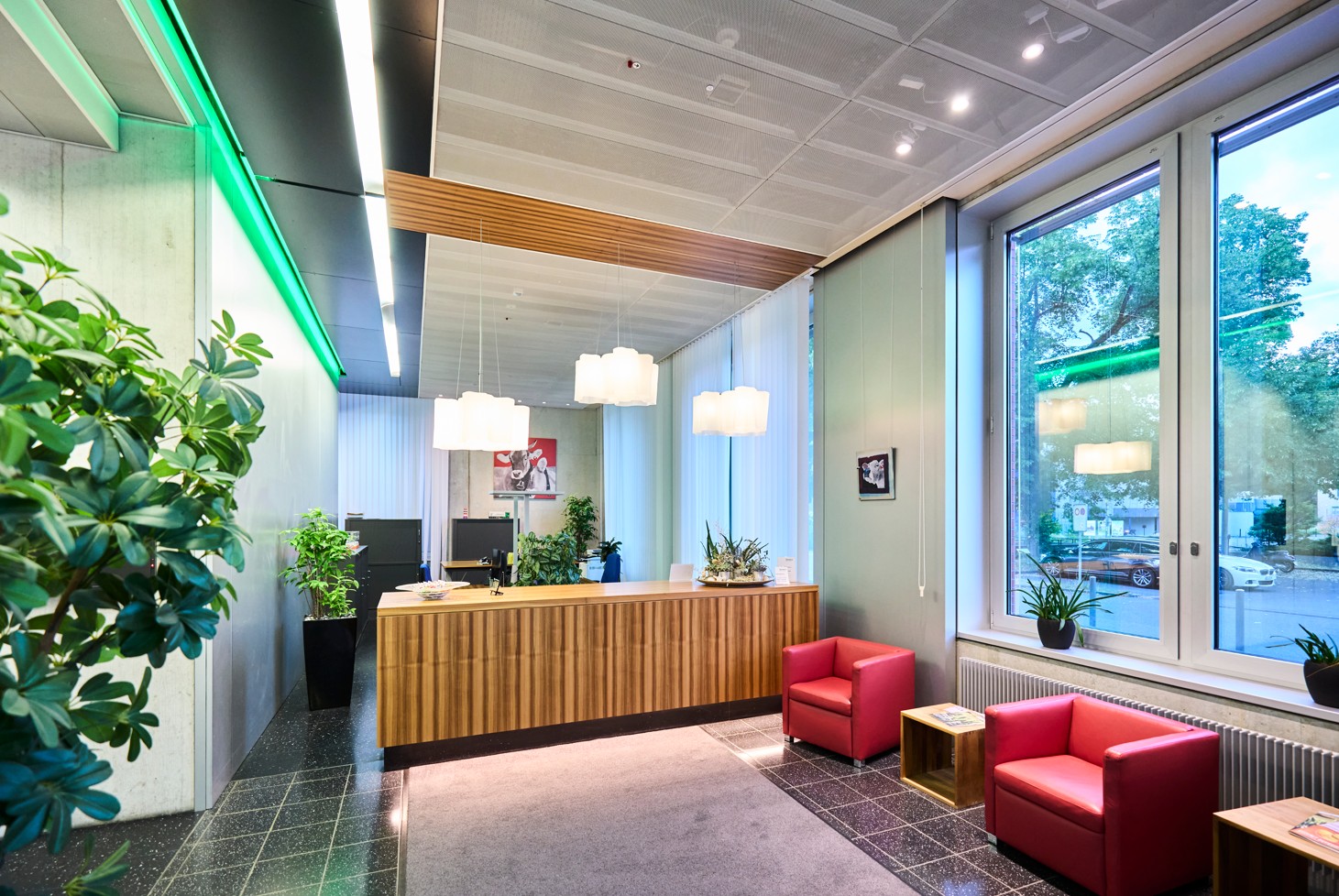 828m² office, photo 3 of 10