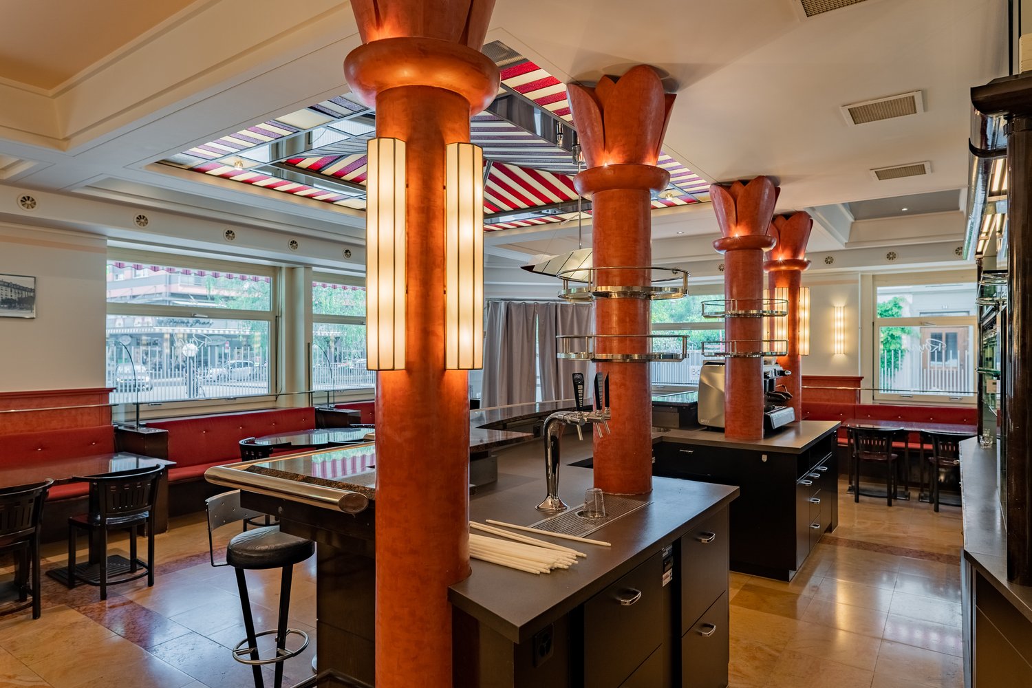 Restaurant, photo 7 of 10
