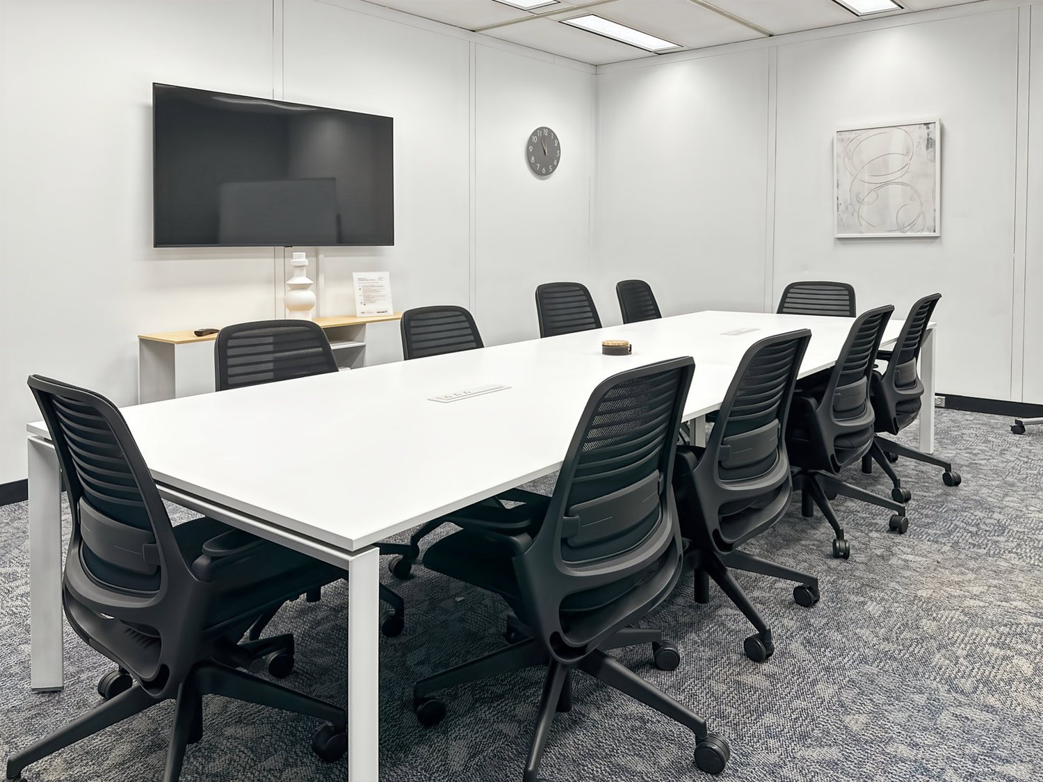 300m² office