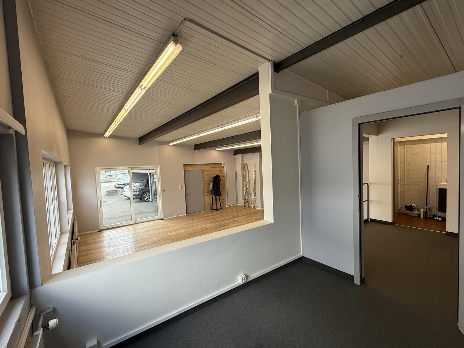 98m² commercial, photo 3 of 6