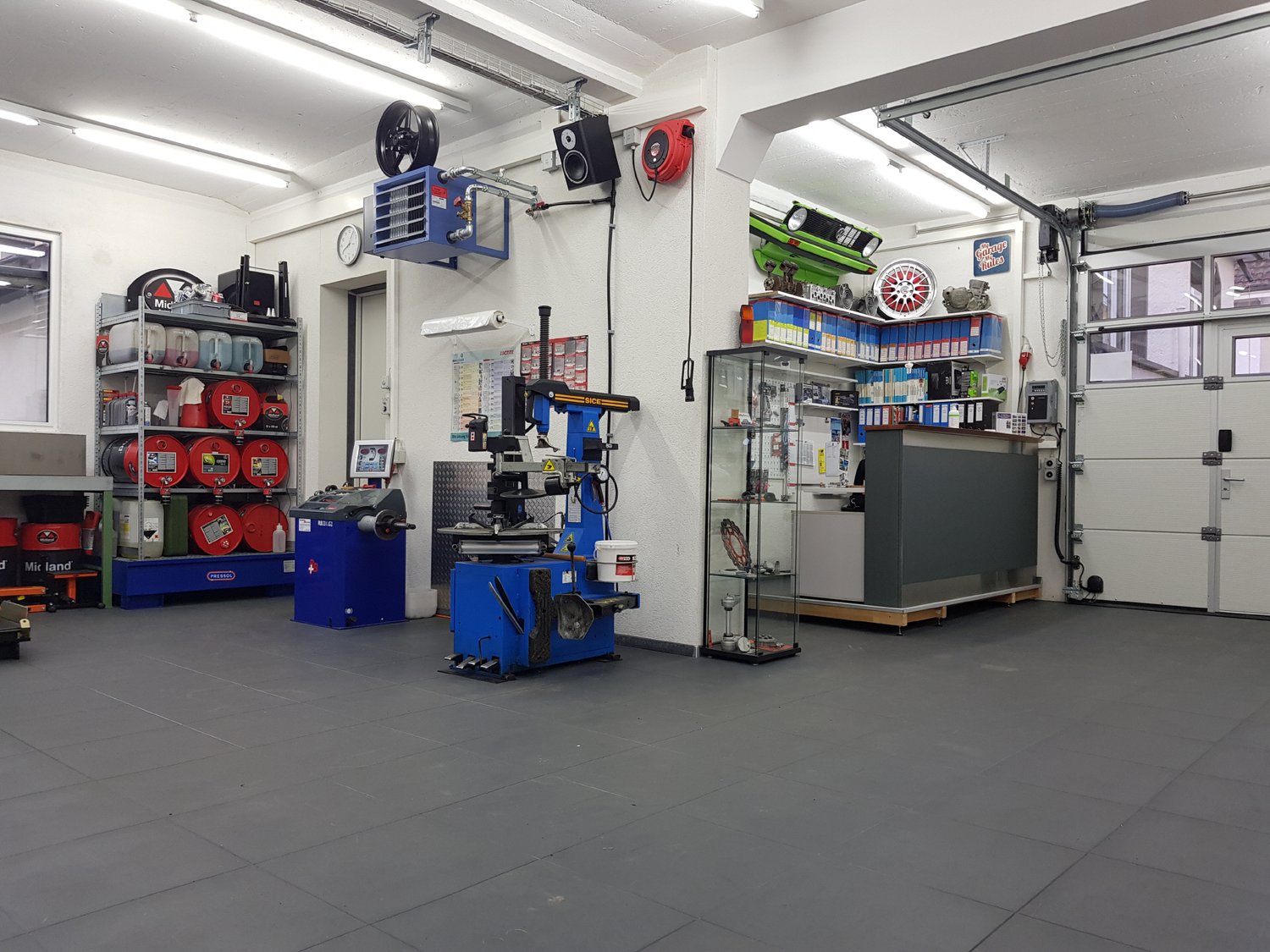 143m² officina