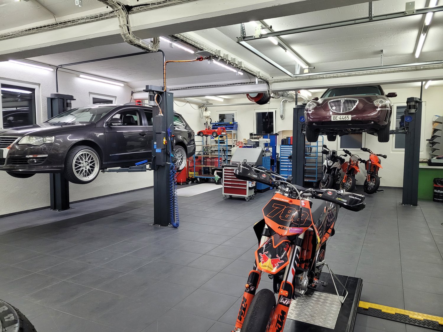 143m² officina