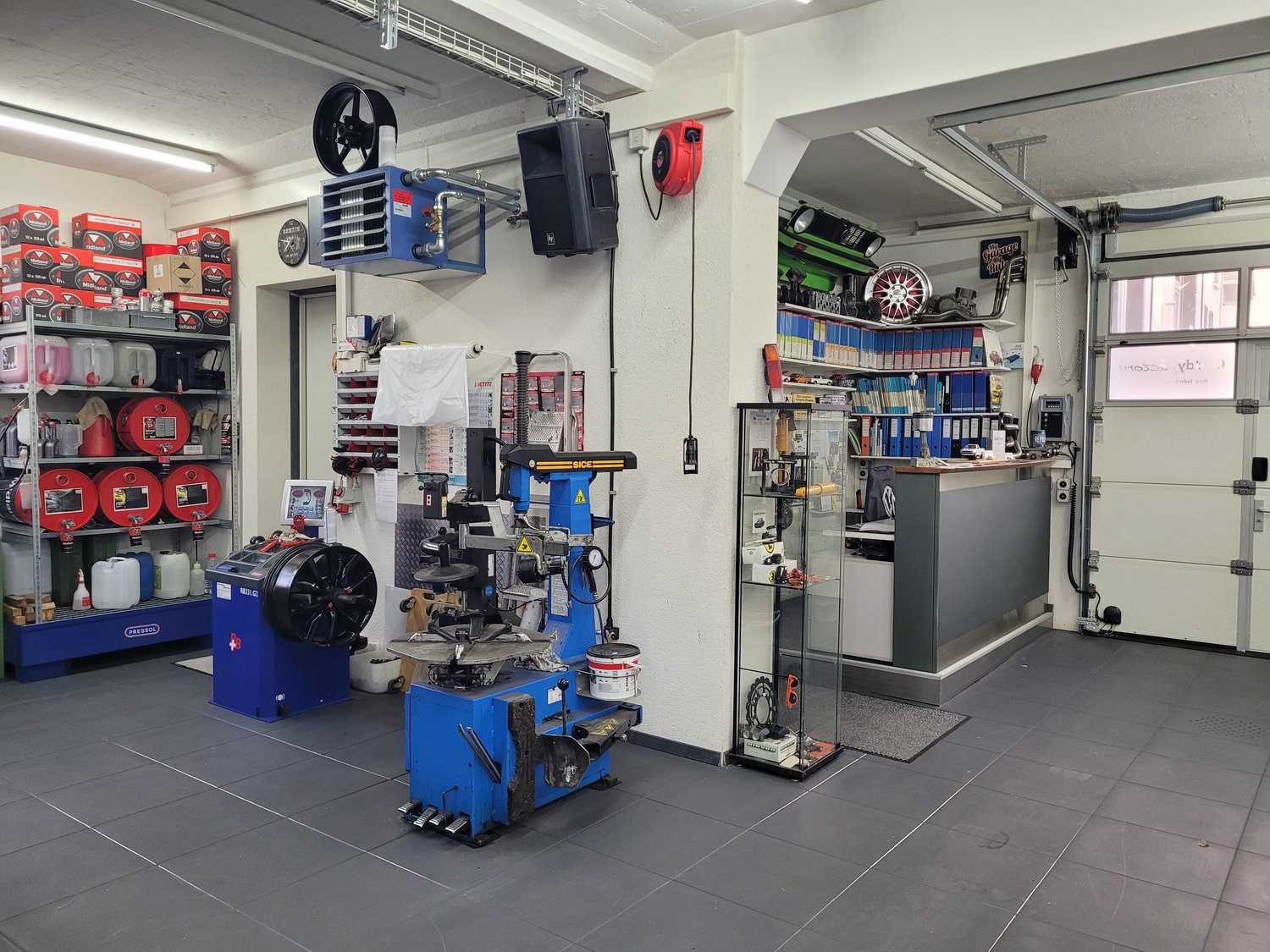 143m² officina