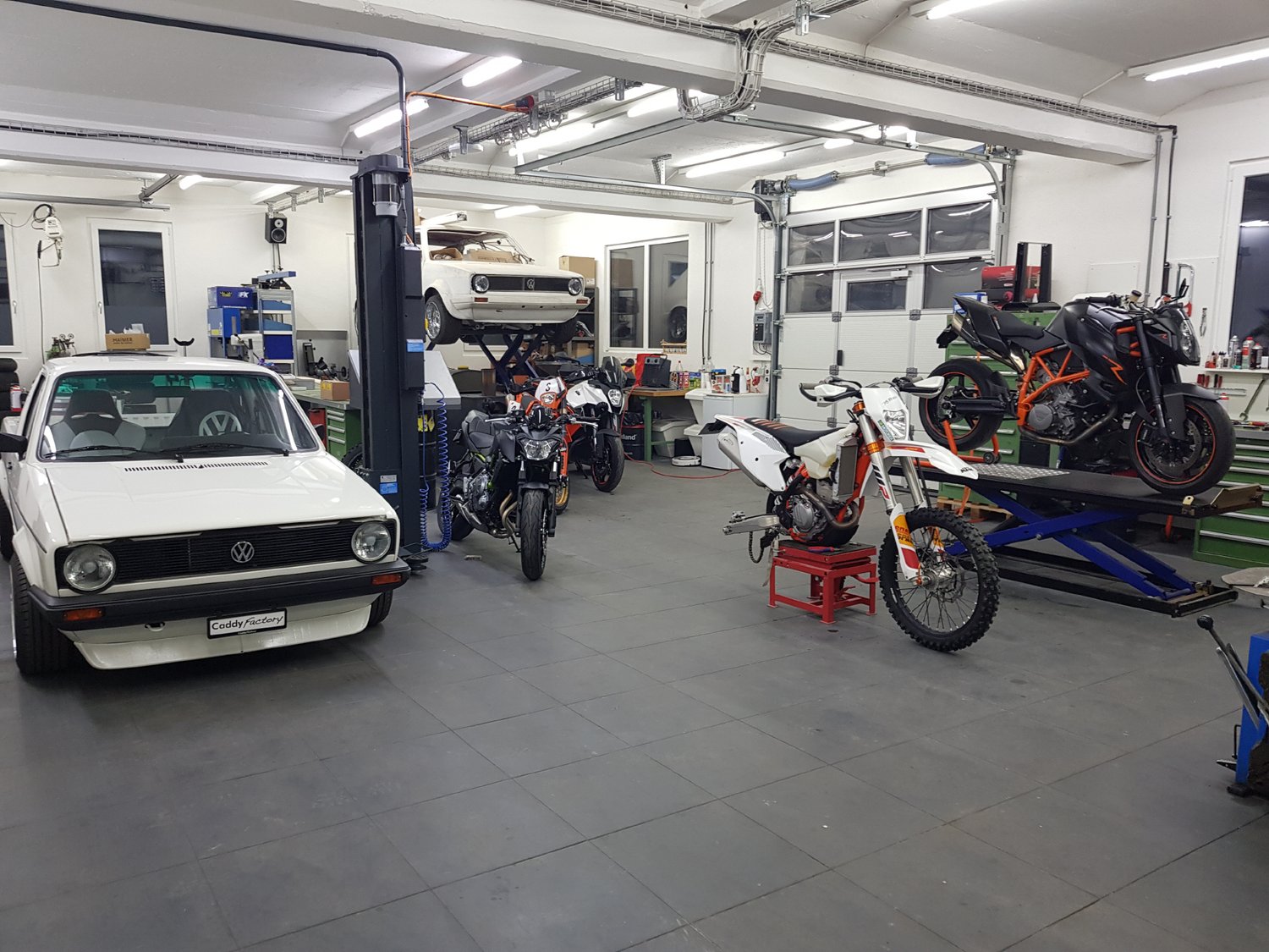 143m² officina