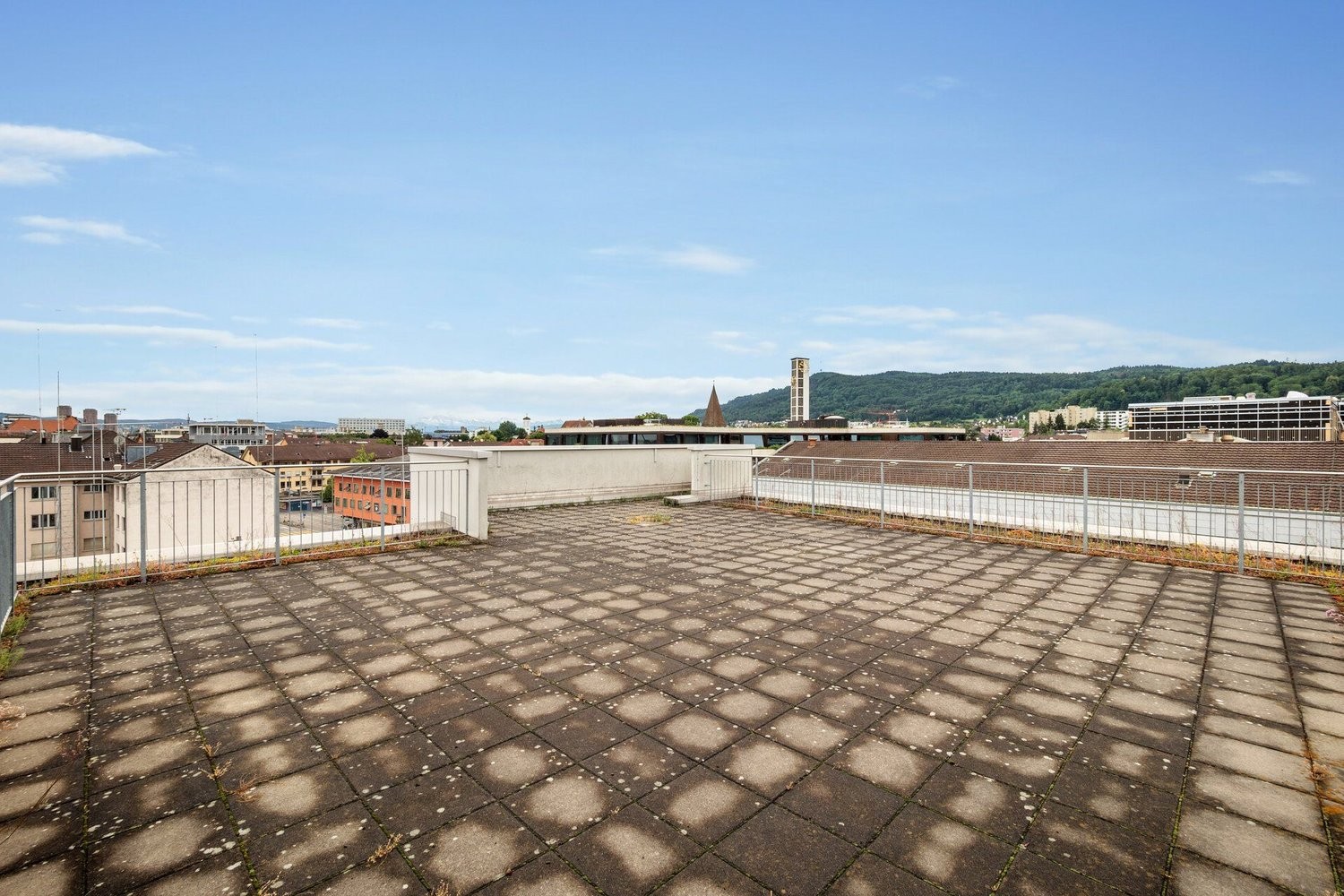 681m² office, photo 8 of 10