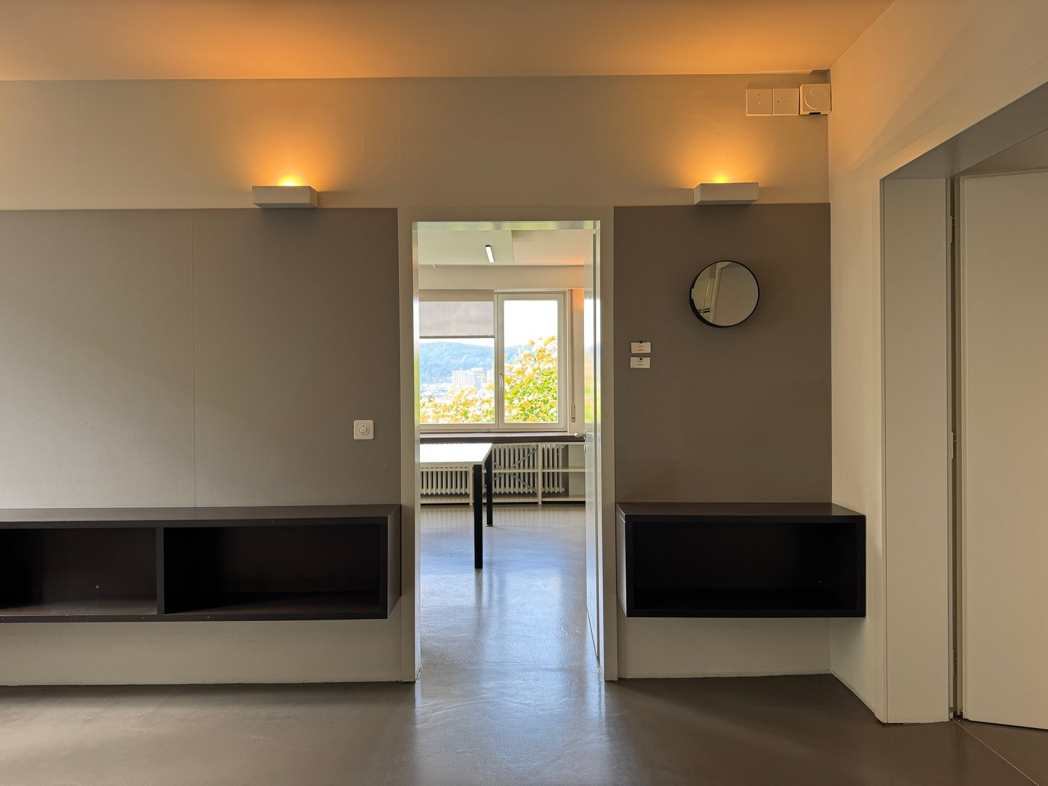 212m² office, photo 8 of 10