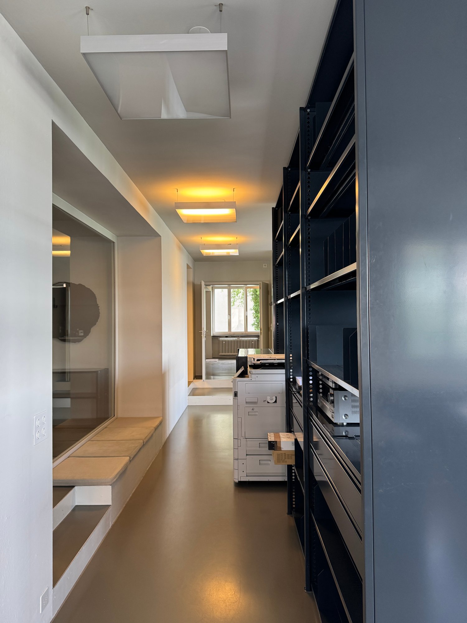 212m² office, photo 5 of 10