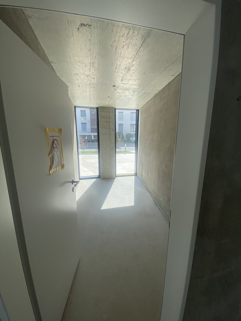 171m² commercial