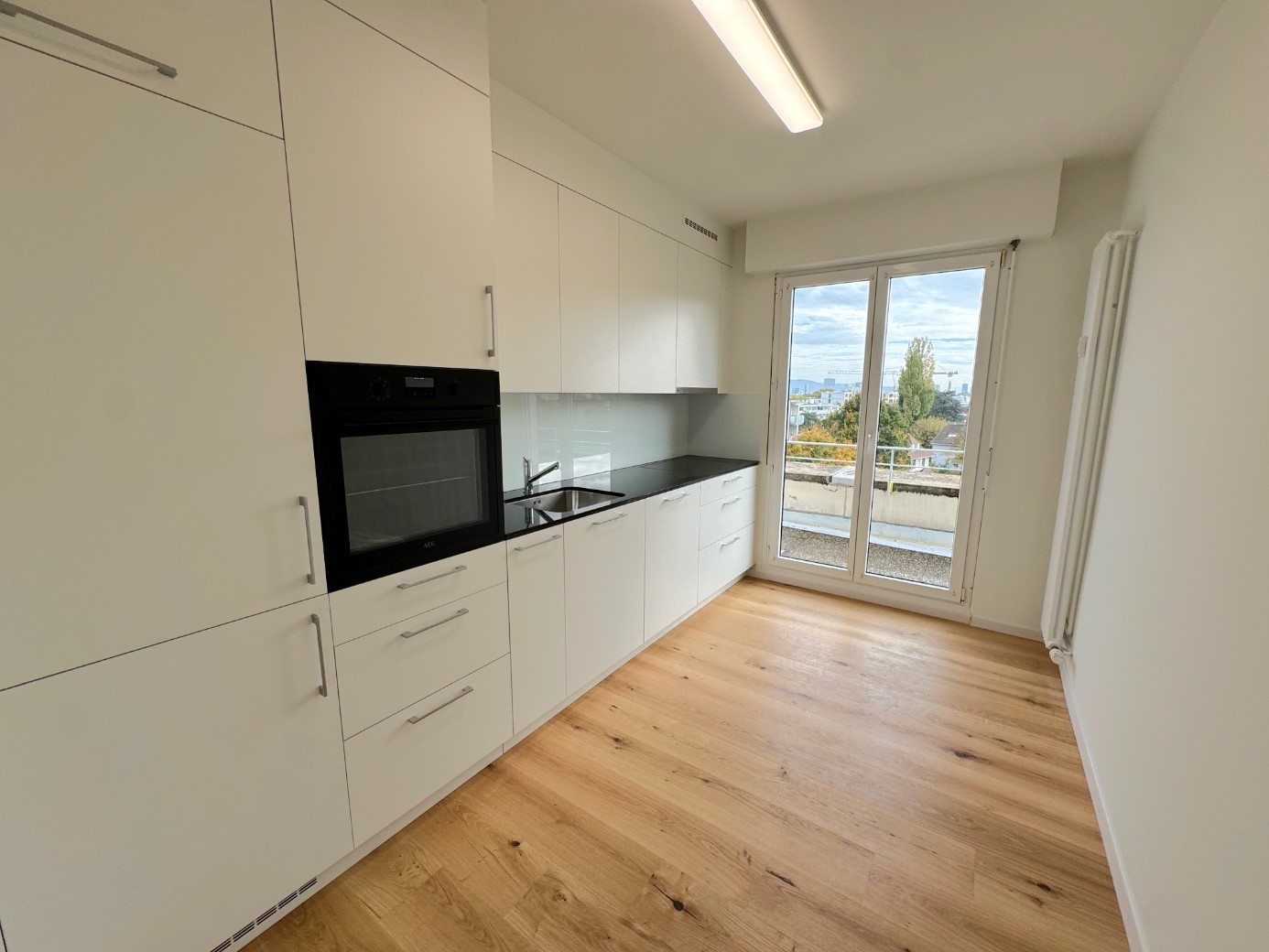 4 rooms apartment, photo 2 of 10