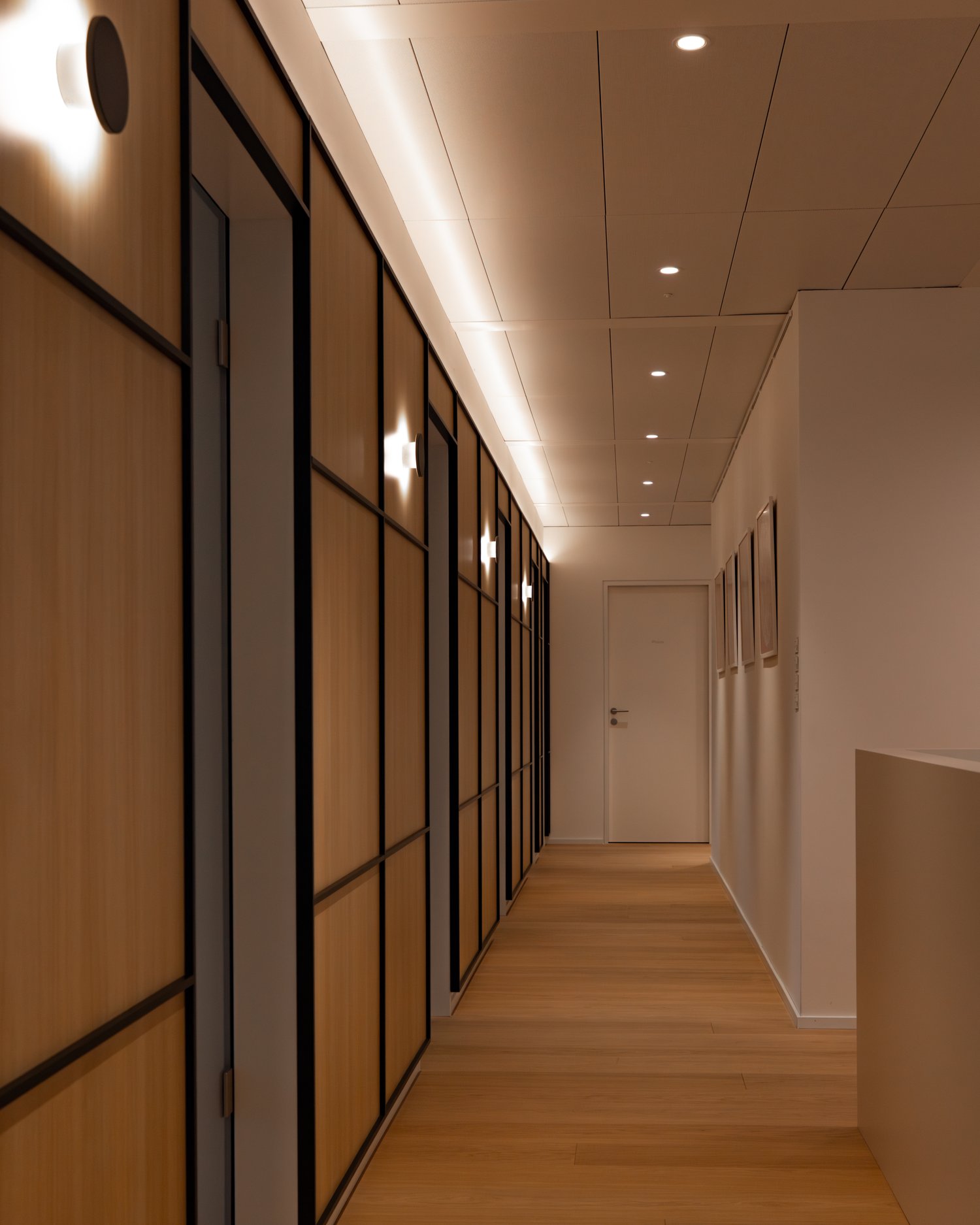 360m² office, photo 5 of 5