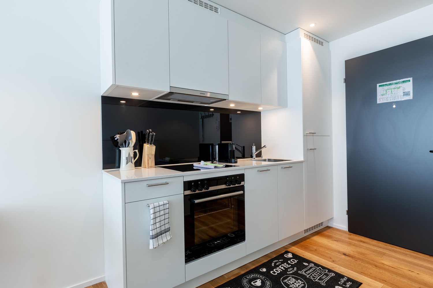 2 ½ rooms furnished flat