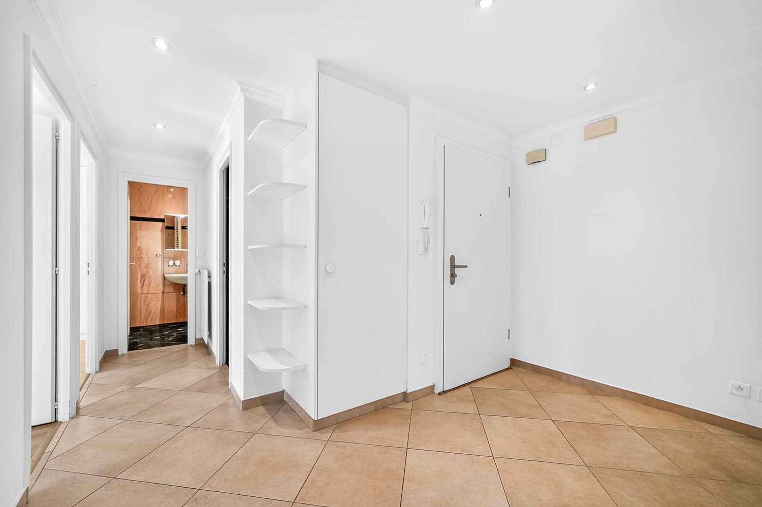 3 ½ rooms apartment, photo 2 of 8