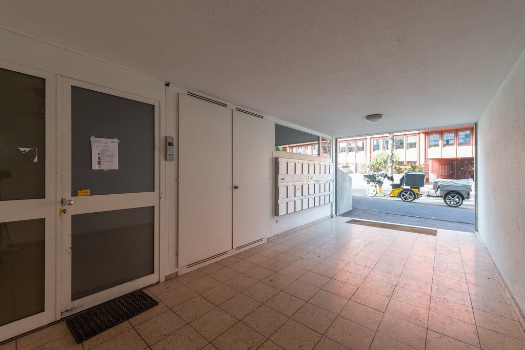 280m² office, photo 3 of 5