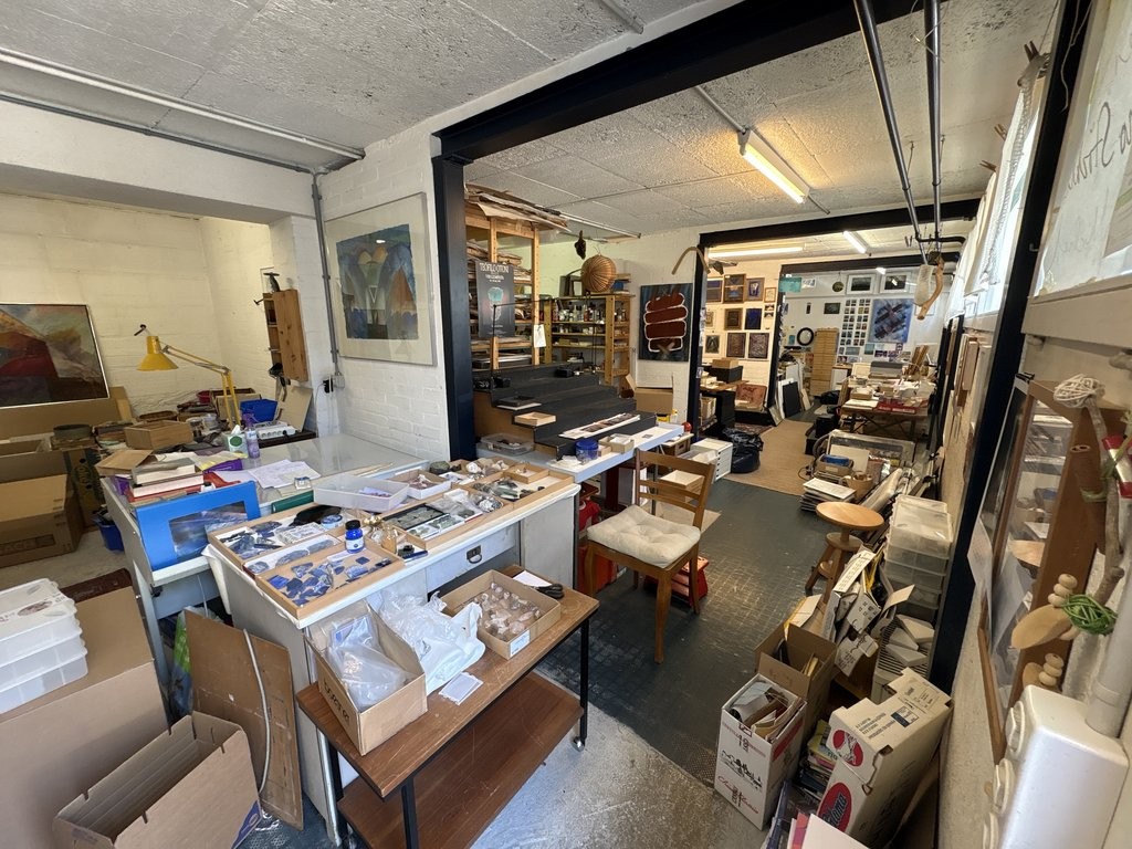 95m² storage room, photo 3 of 6
