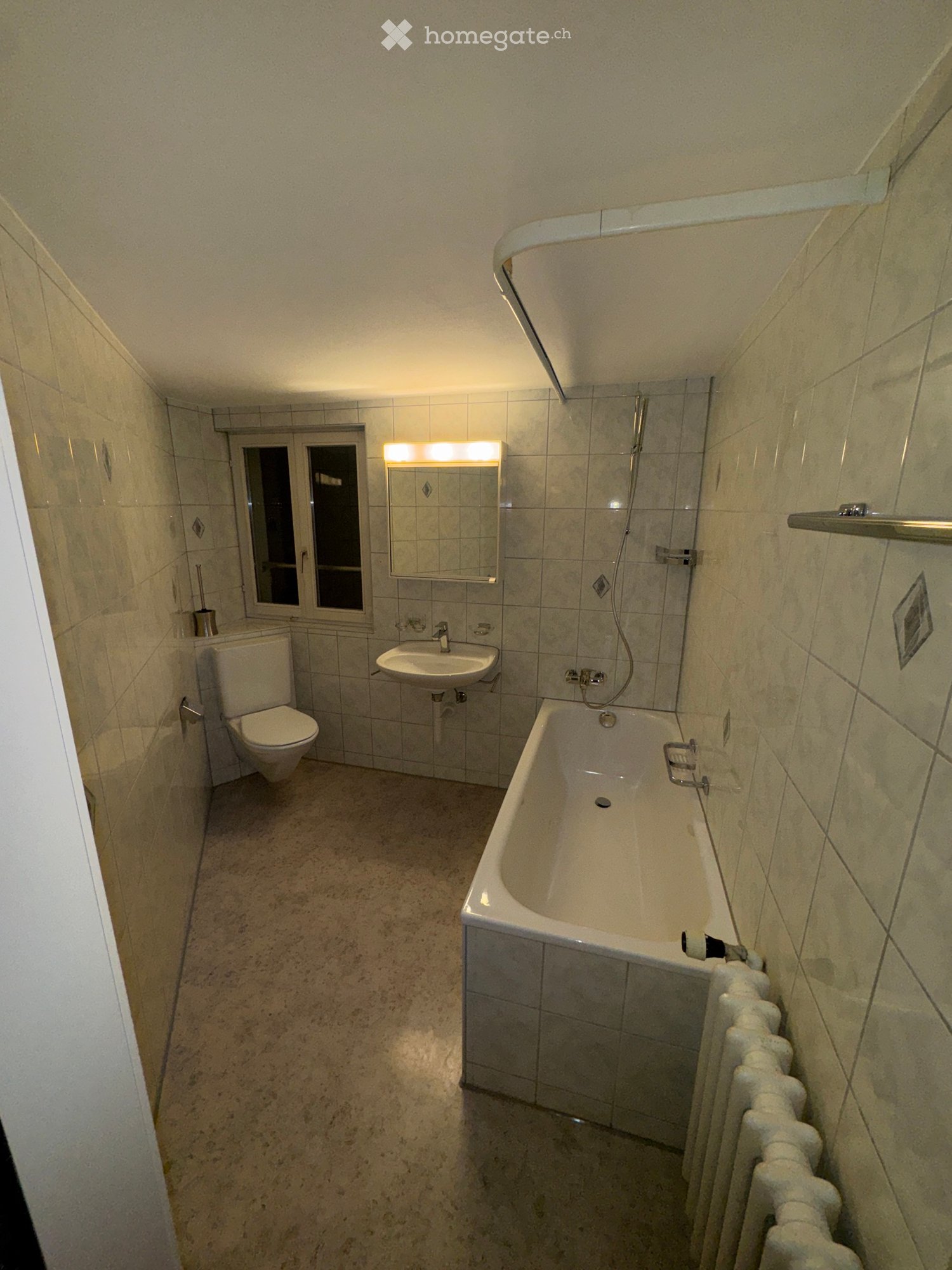 5 rooms apartment