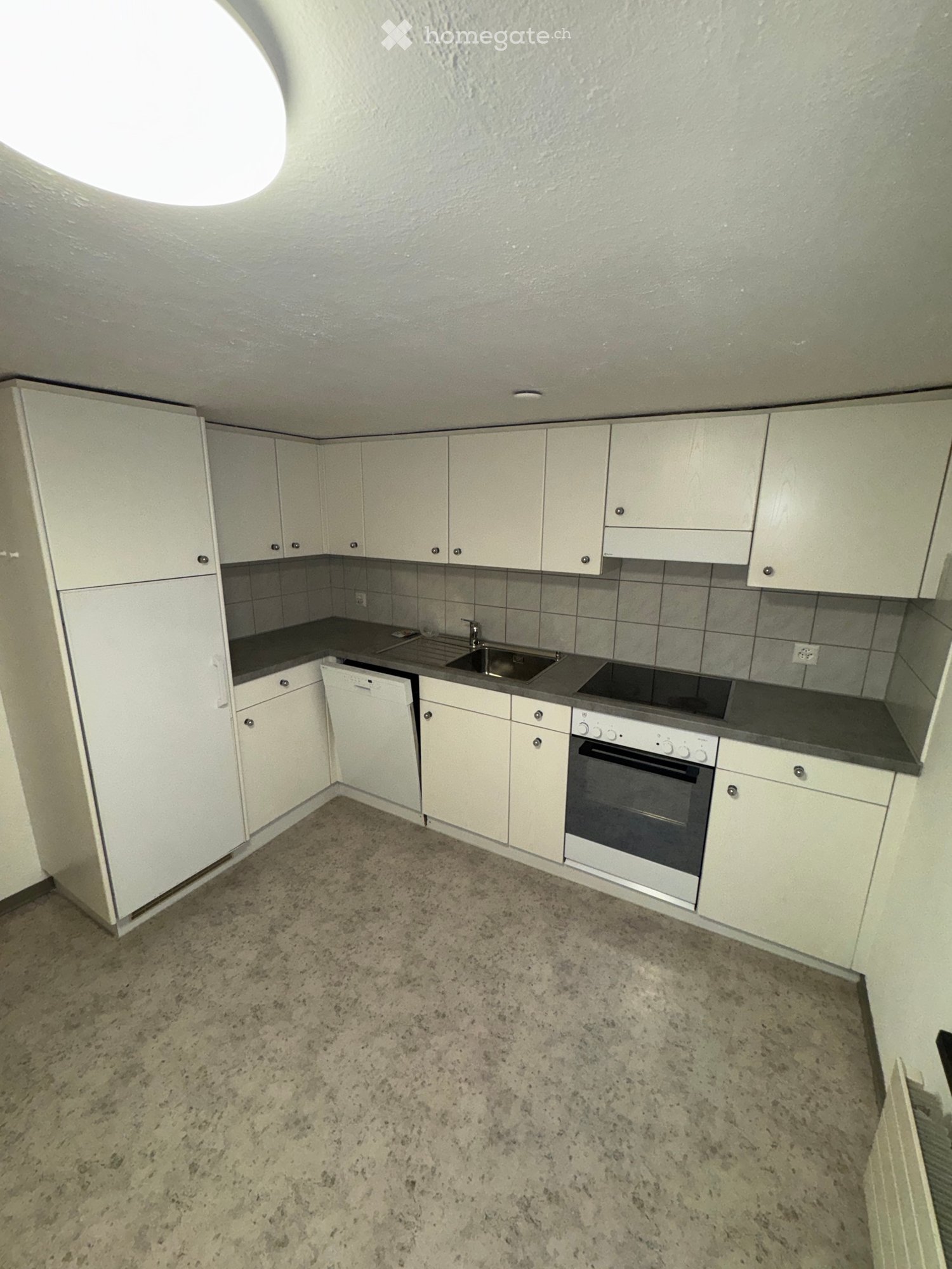 5 rooms apartment