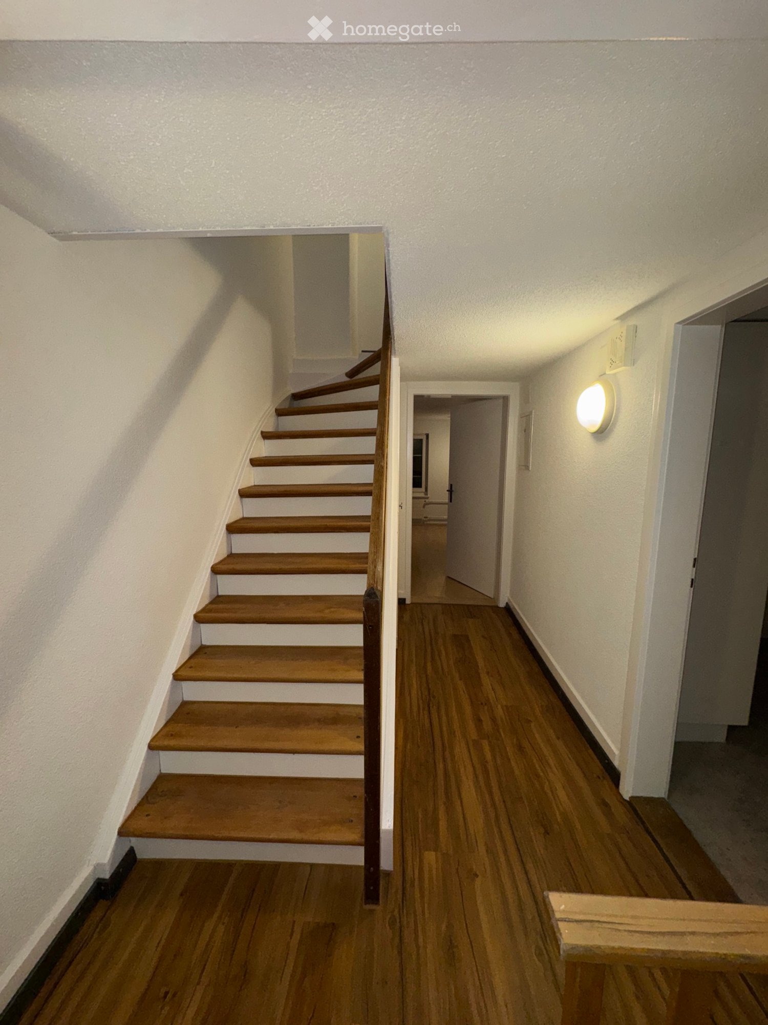 5 rooms apartment