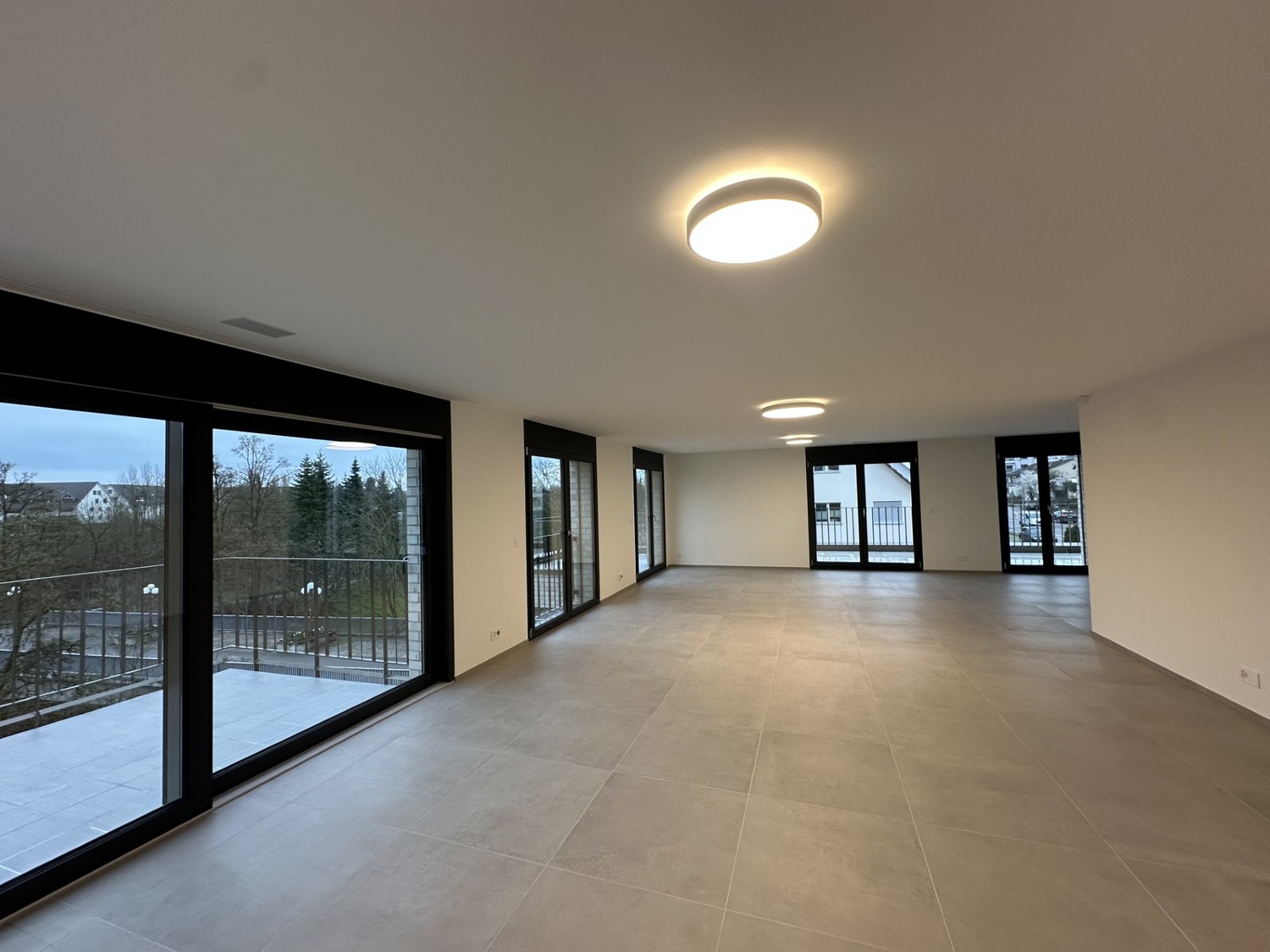 149m² commercial, photo 2 of 7