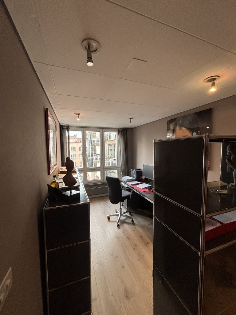 154m² office, photo 2 of 9