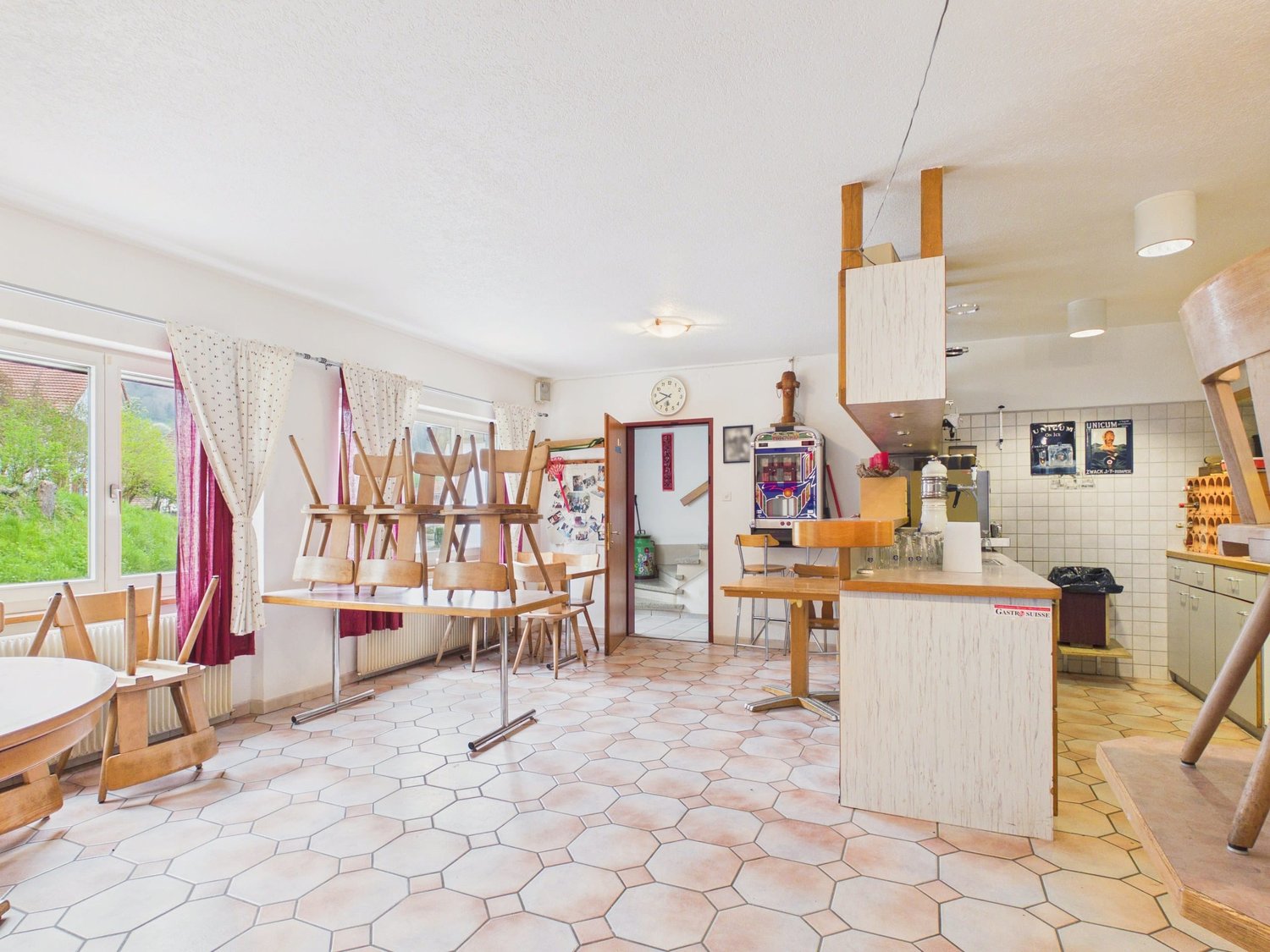 160m² restaurant, photo 3 of 10