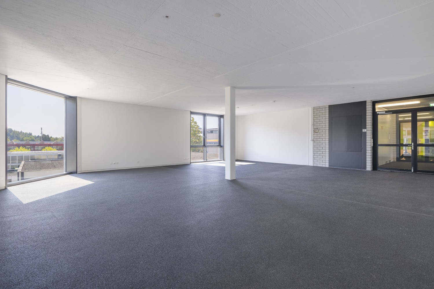 121m² office, photo 5 of 9