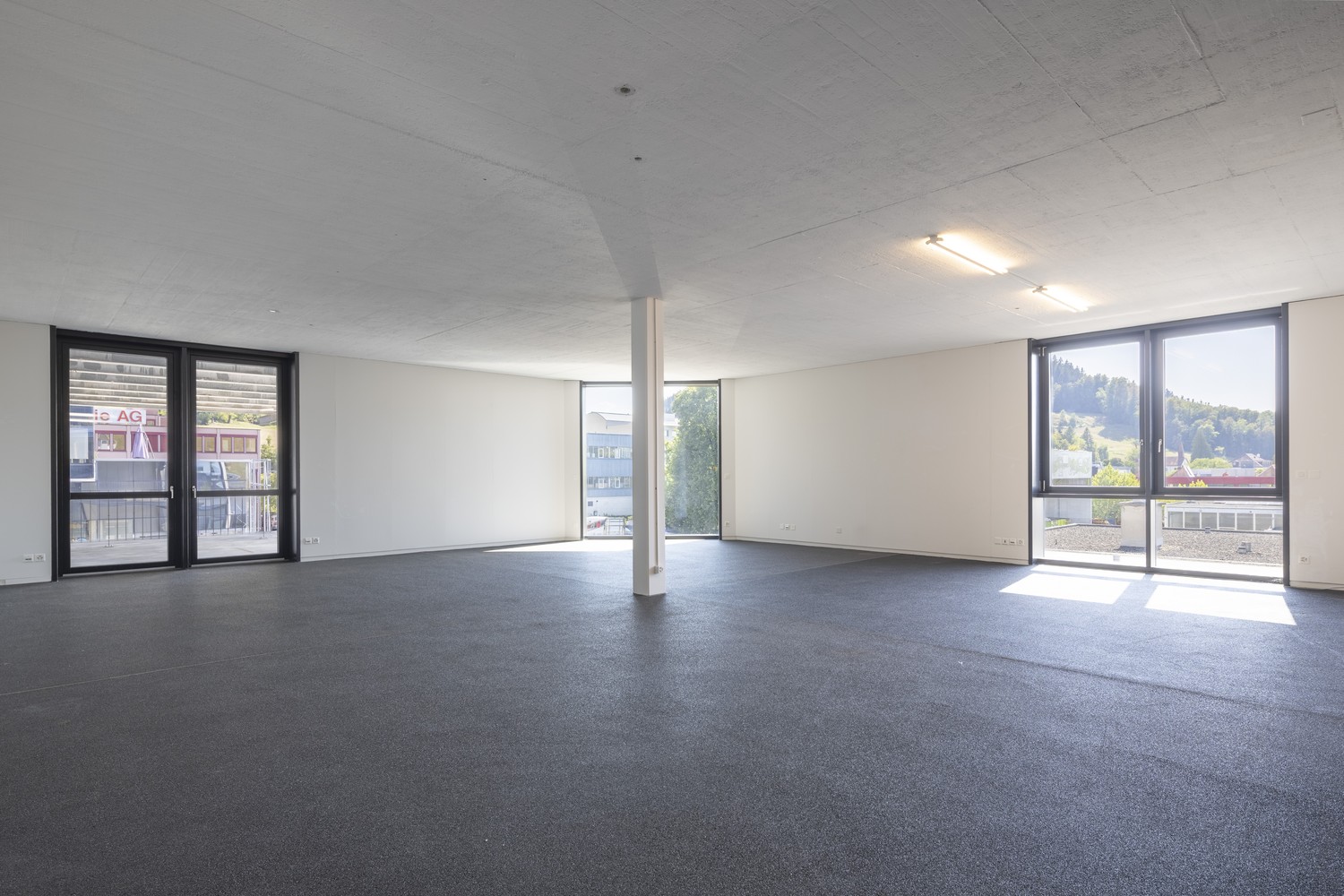 121m² office, photo 4 of 9
