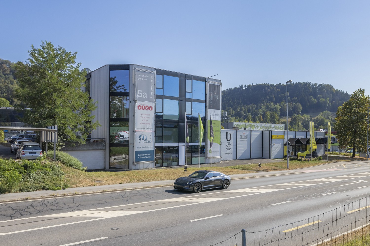 121m² office, photo 1 of 9