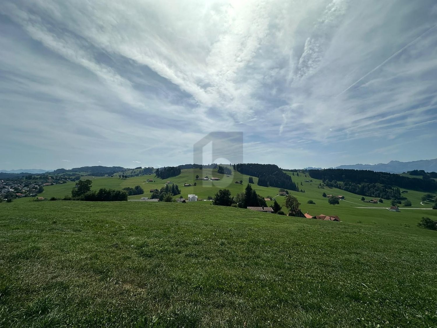 880m² building land