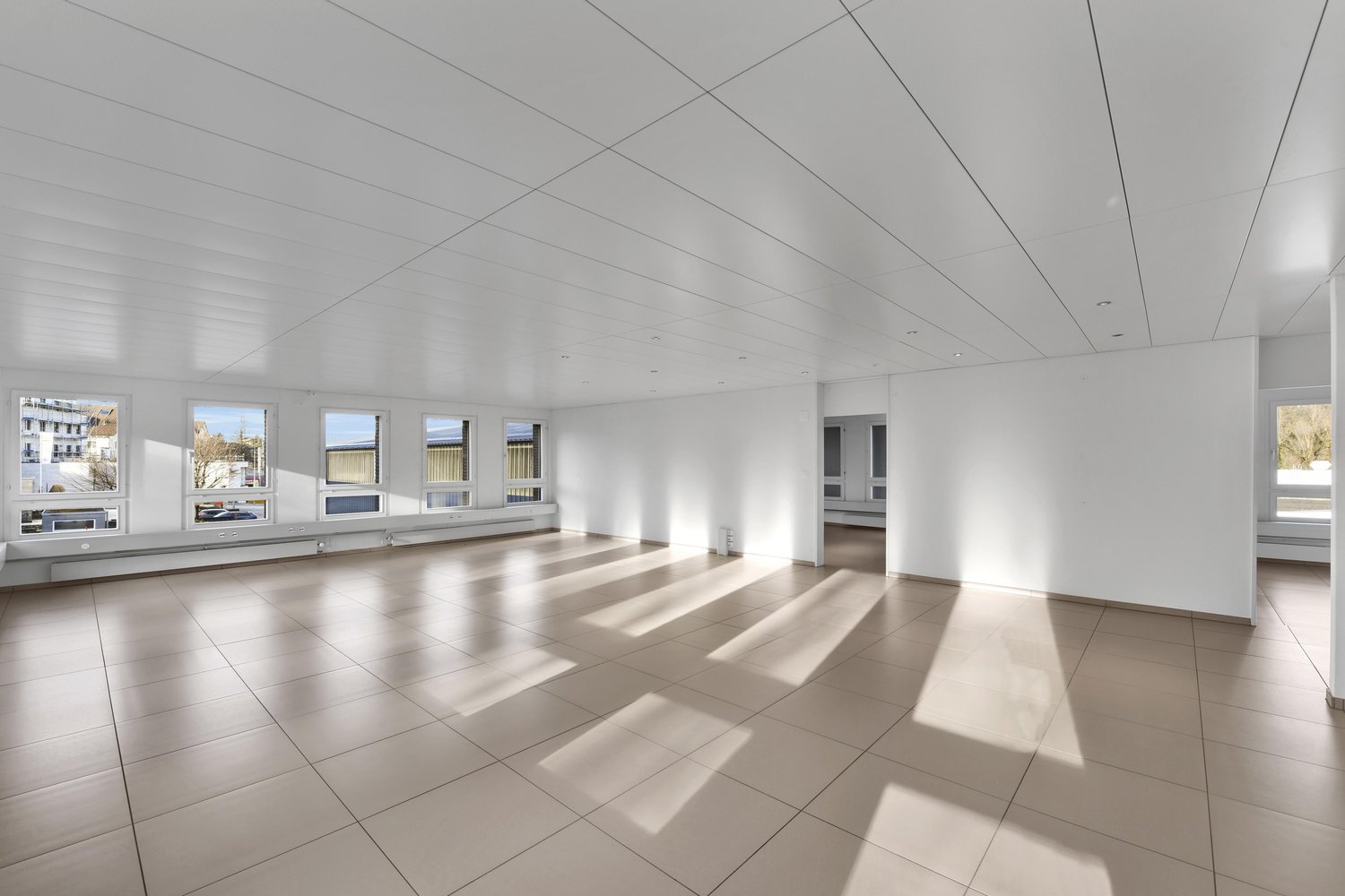 143m² office, photo 4 of 9