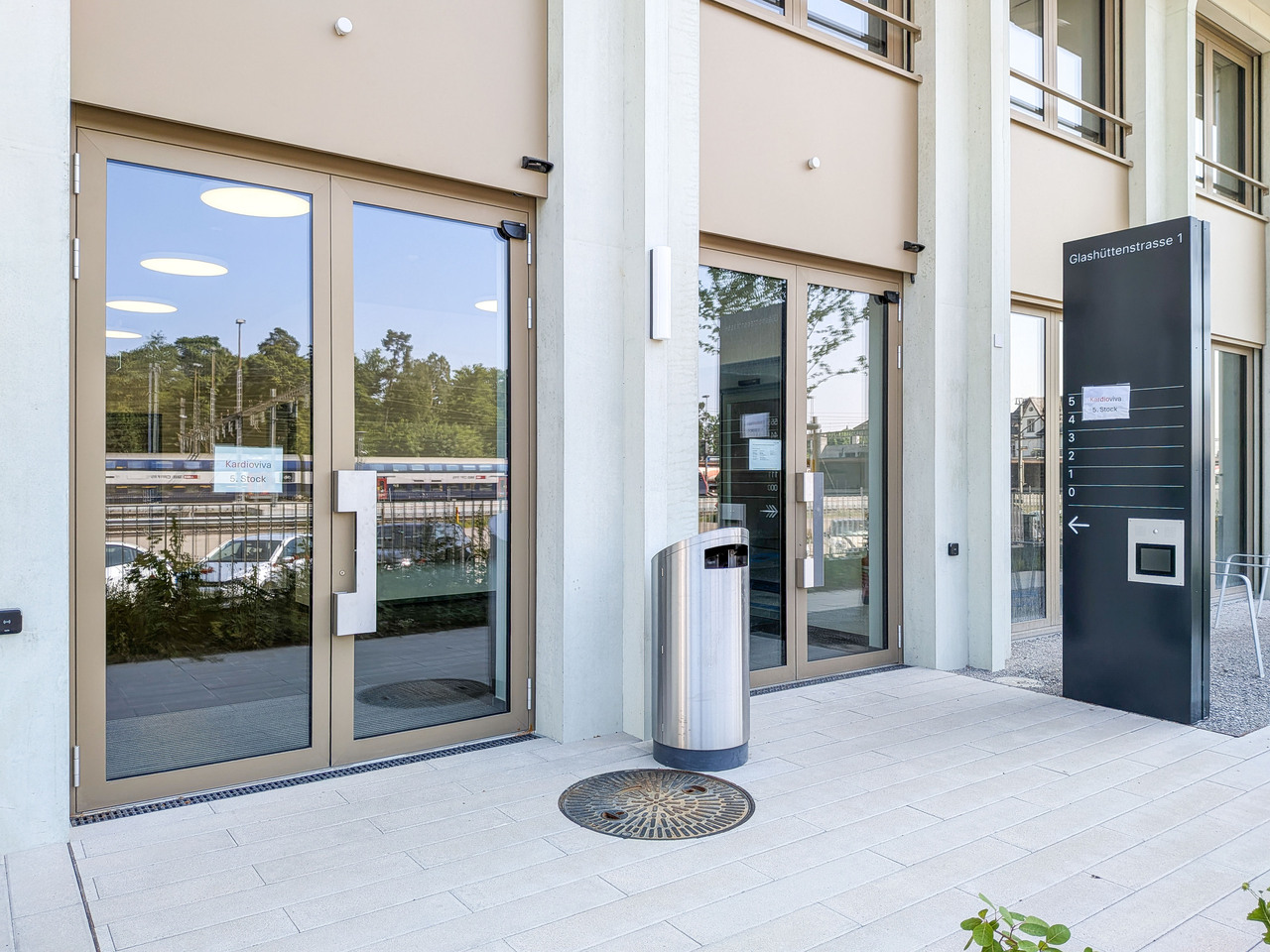 620m² office, photo 3 of 10