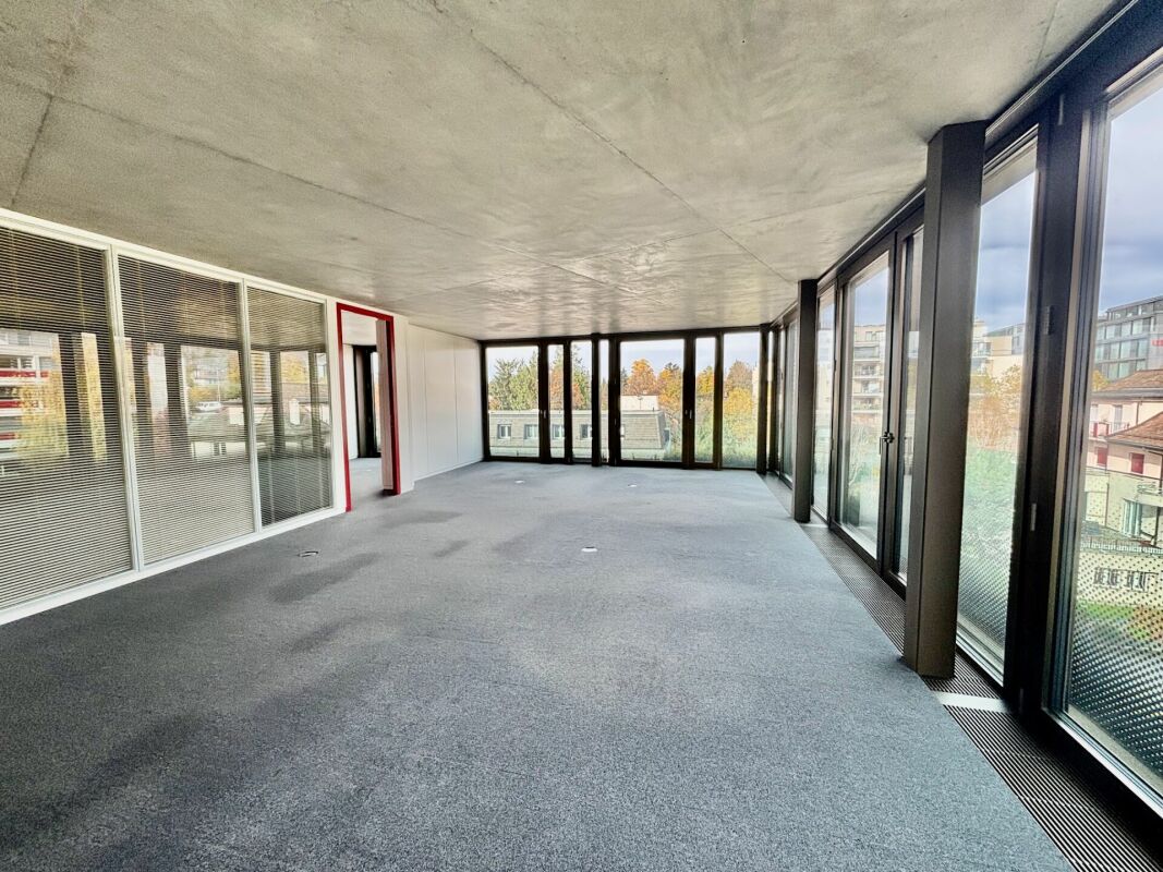 130m² office, photo 1 of 10