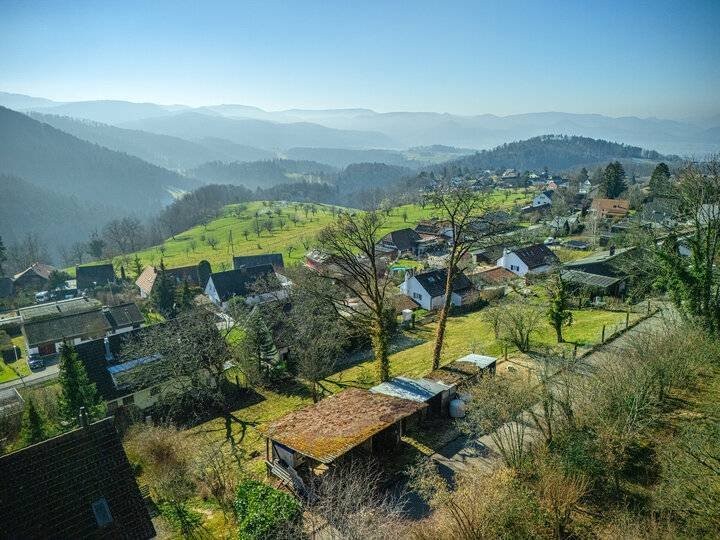 1774m² building land, photo 4 of 9