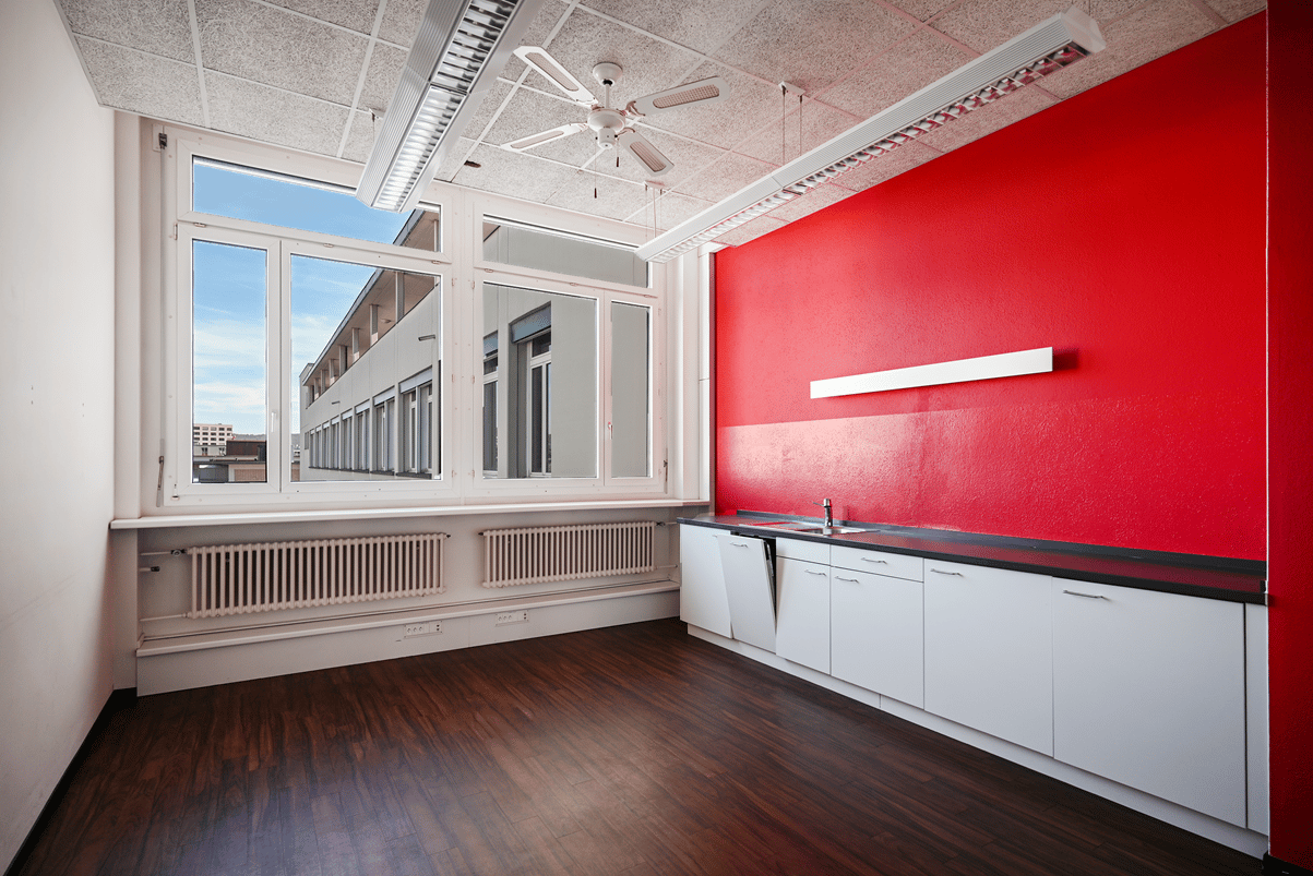 371m² office, photo 7 of 10