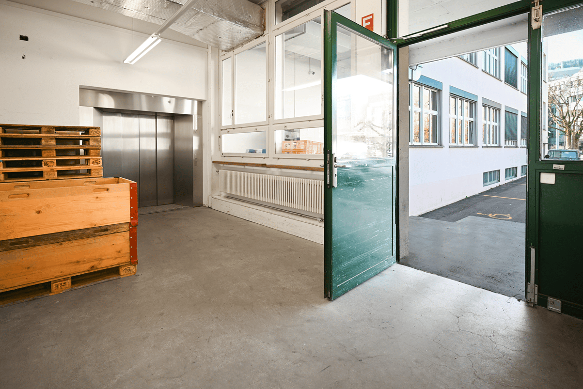 371m² office, photo 9 of 10