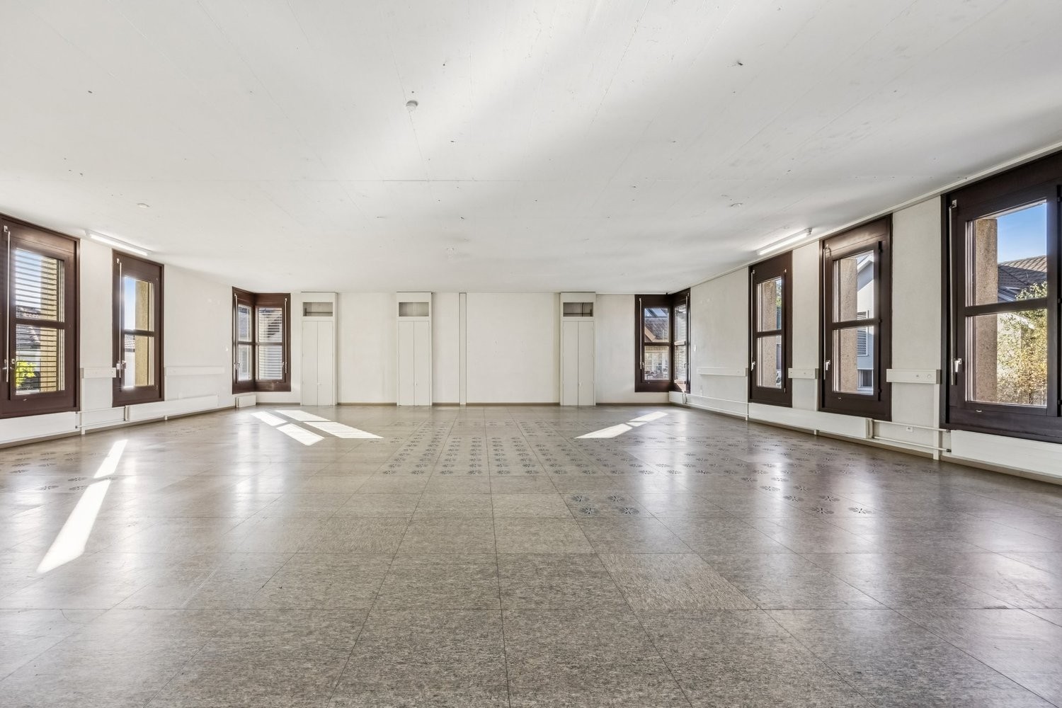 190m² commercial, photo 5 of 6