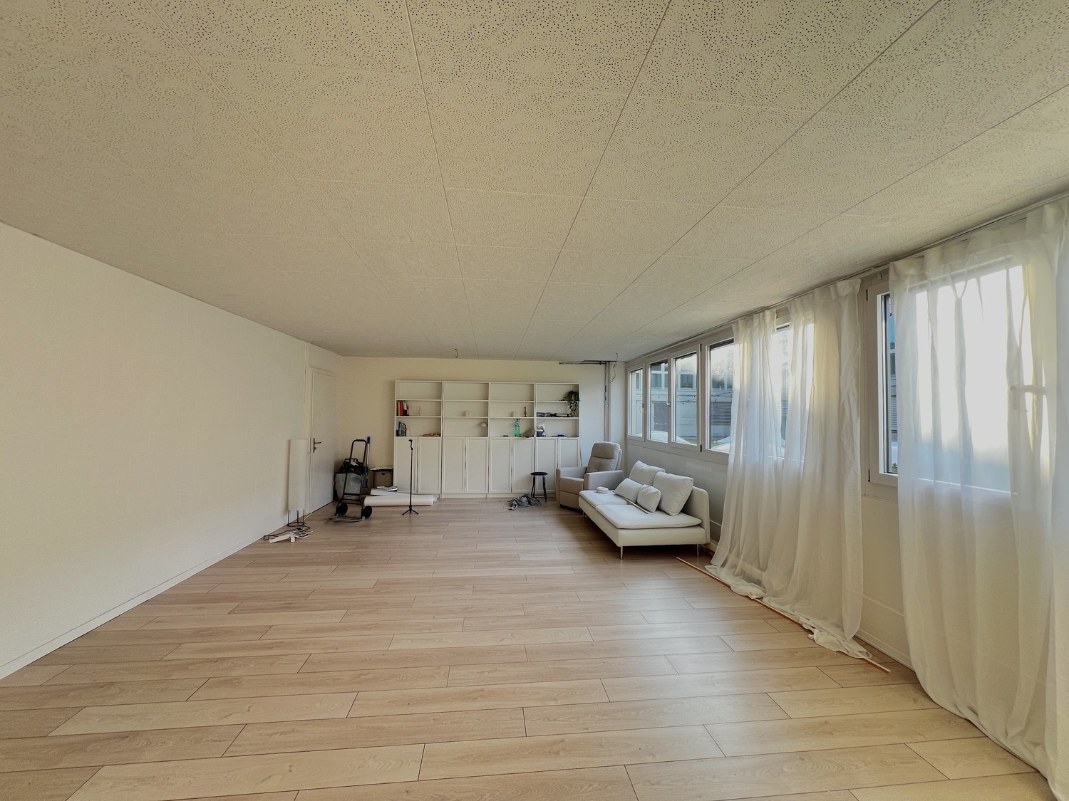 42m² office, photo 1 of 8