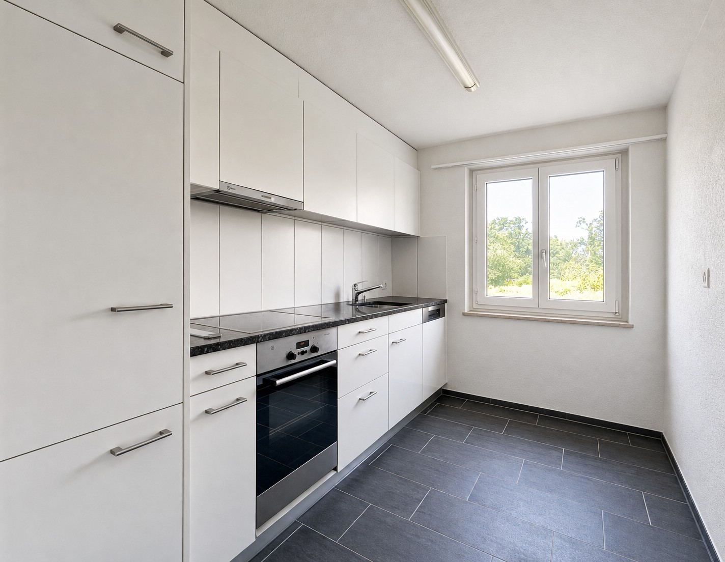 2 rooms apartment, photo 2 of 4