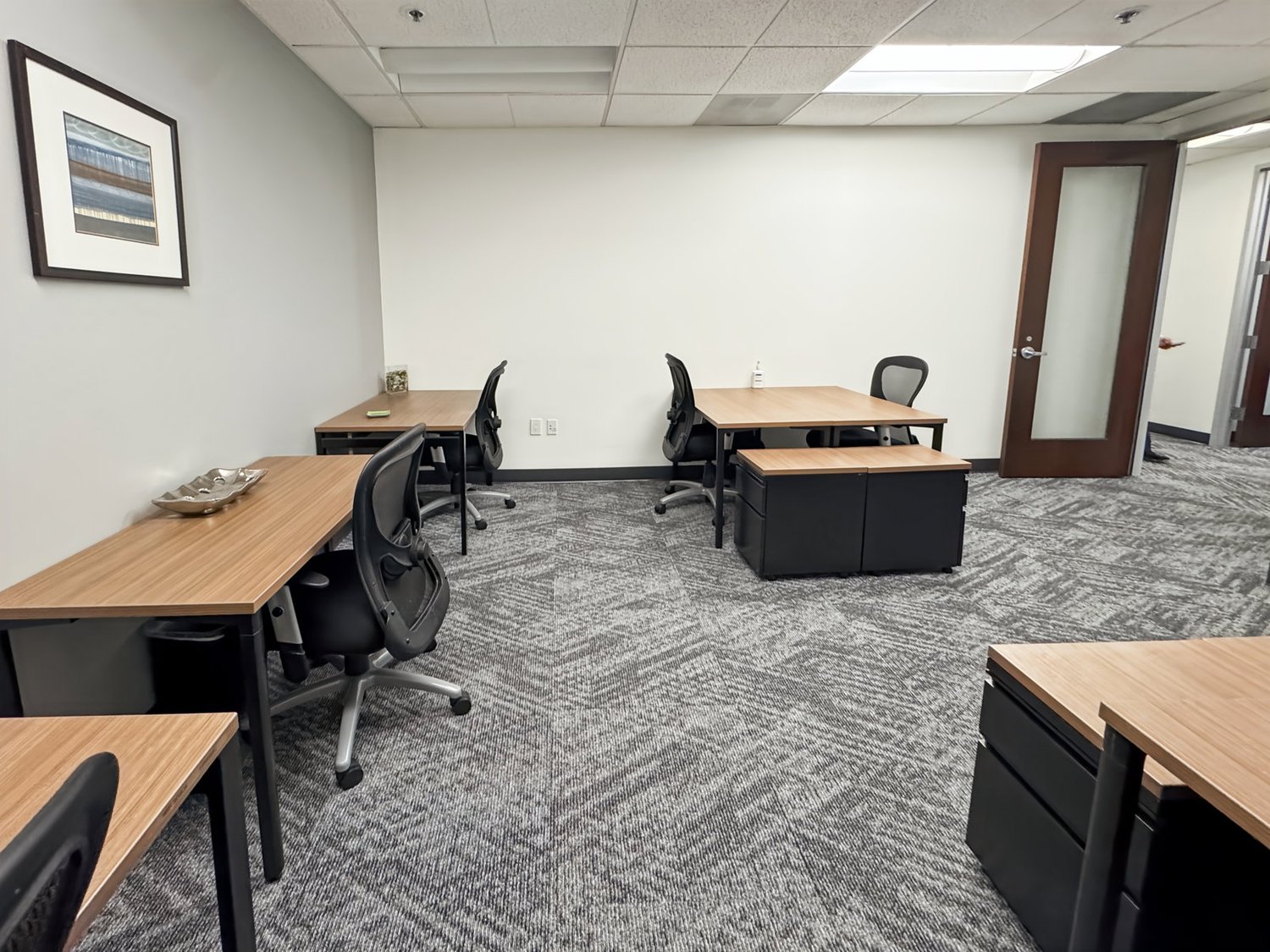 Office, photo 2 of 9