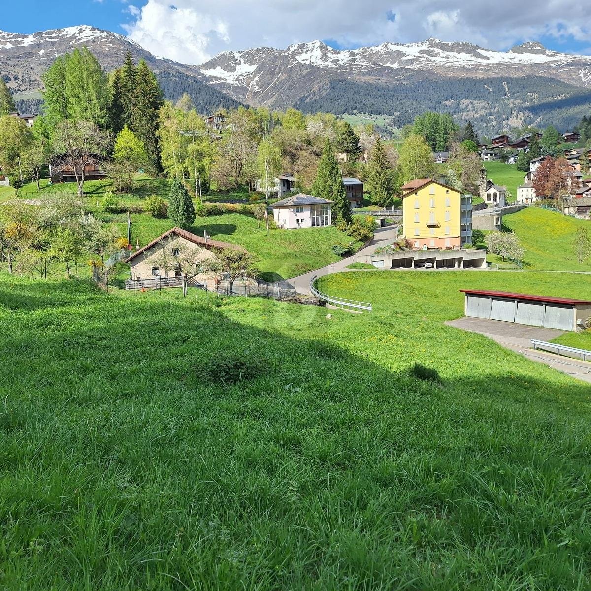 1868m² building land, photo 3 of 4