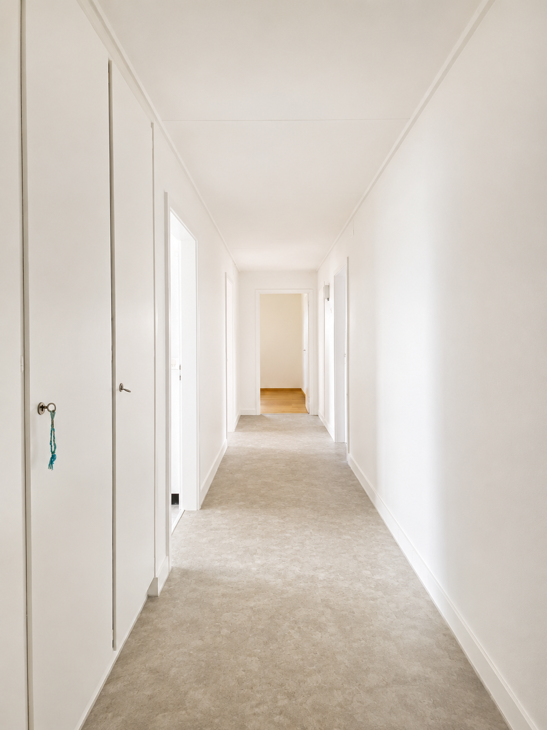 4 rooms apartment, photo 6 of 8